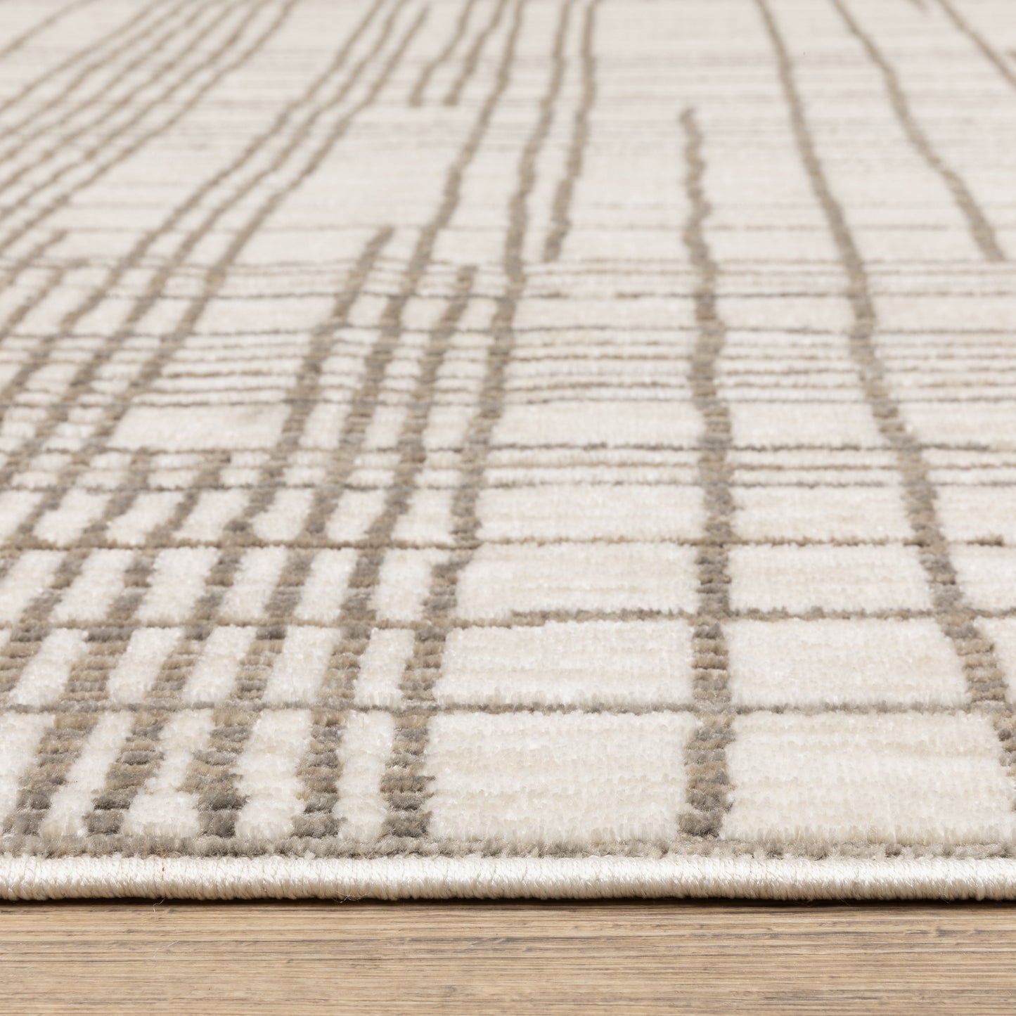 Hunter Geometric Brown/ Beige Stripe Cut Pile Rug