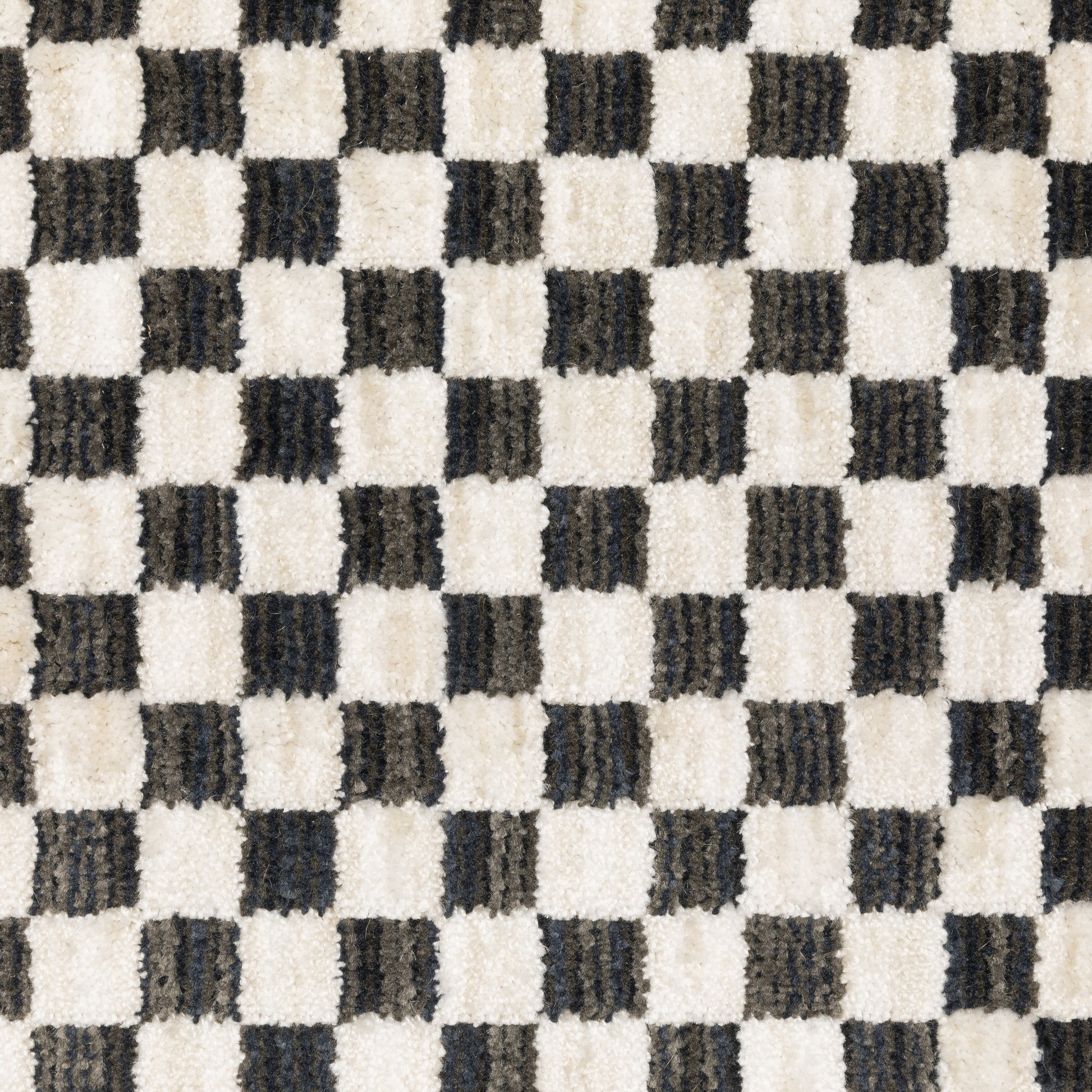 Hunter Geometric Black/ Ivory Cut Pile Rug