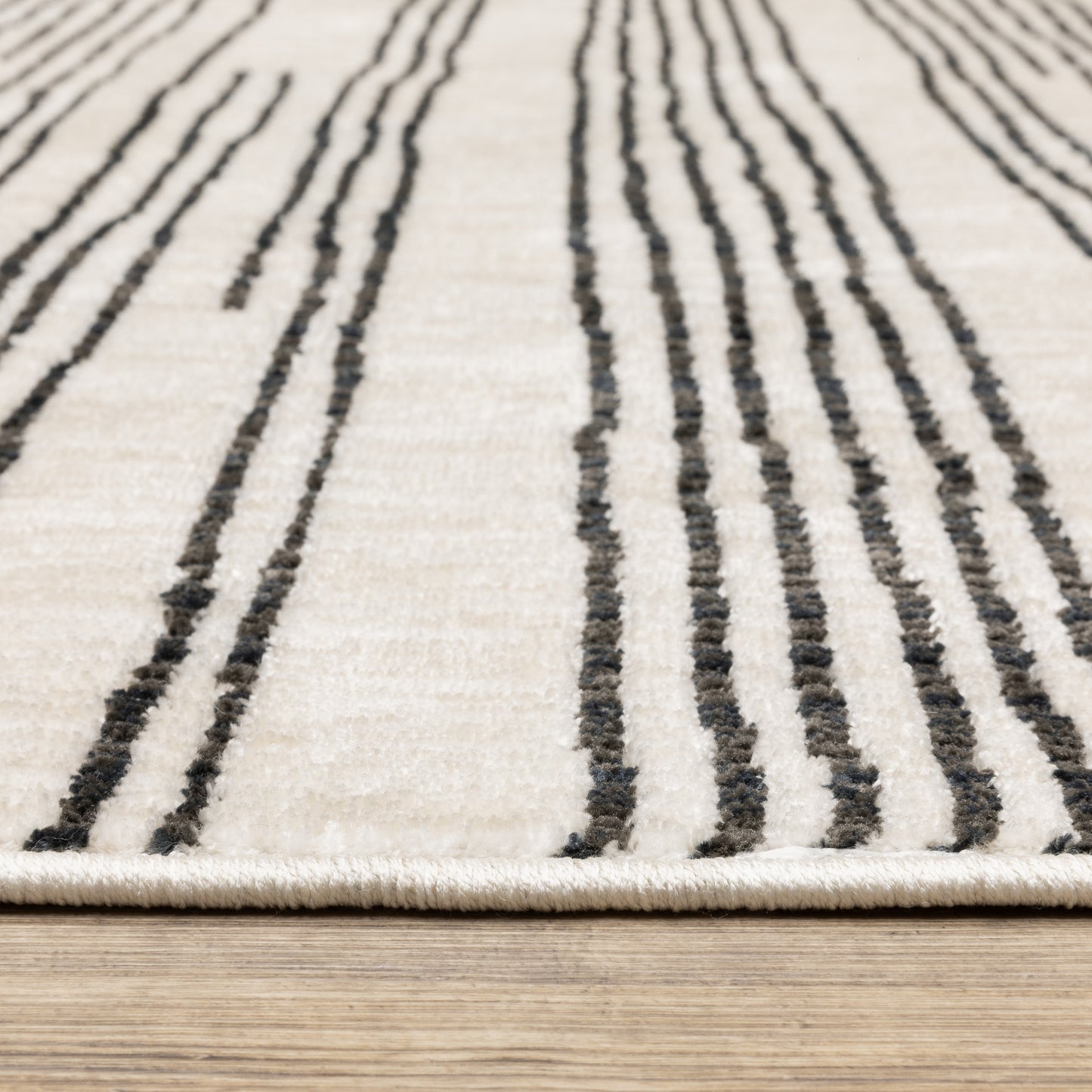Hunter Stripe Black/ Beige Abstract Cut Pile Rug