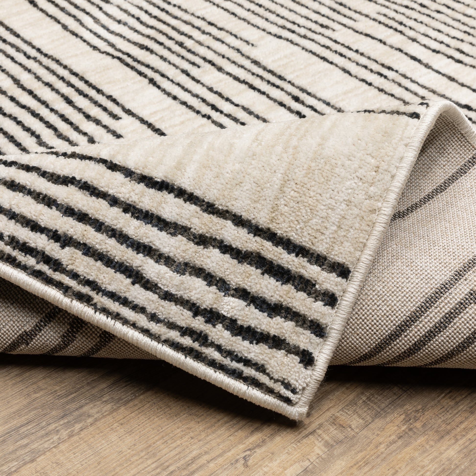 Hunter Stripe Black/ Beige Abstract Cut Pile Rug