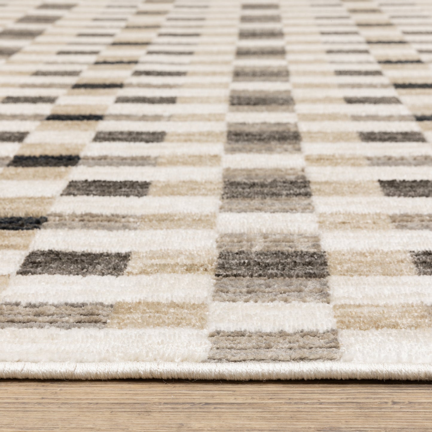 Hunter Geometric Black/ Gold Cut Pile Rug