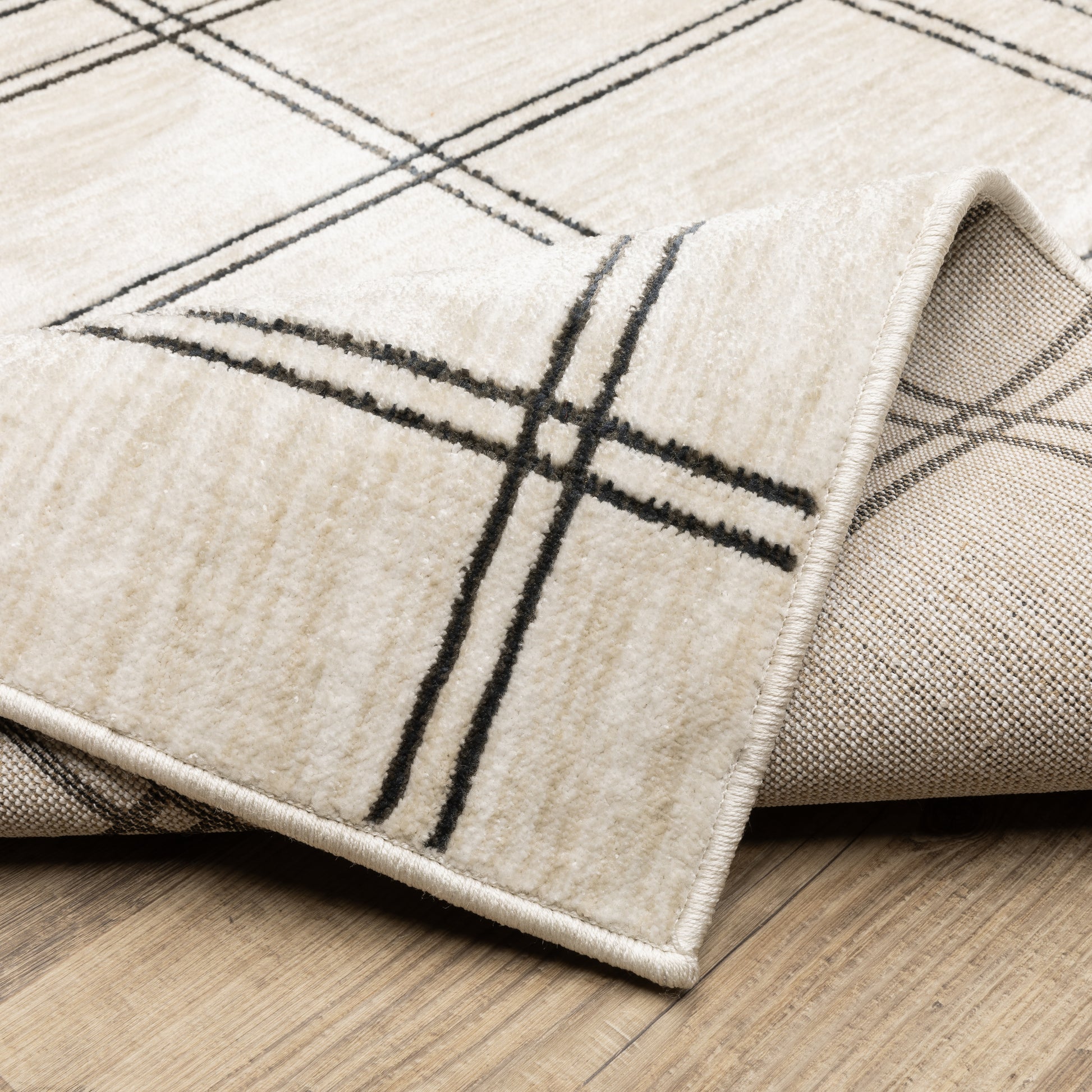 Hunter Geometric Beige/ Black Cut Pile Rug