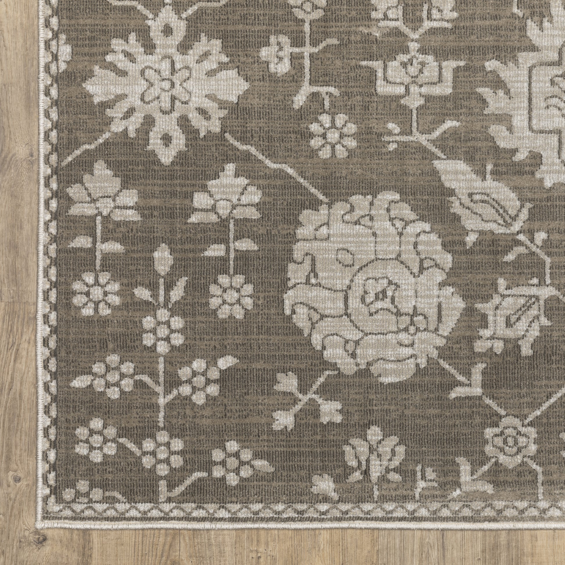 Intrigue Floral Grey/ Grey Oriental Cut Pile Rug