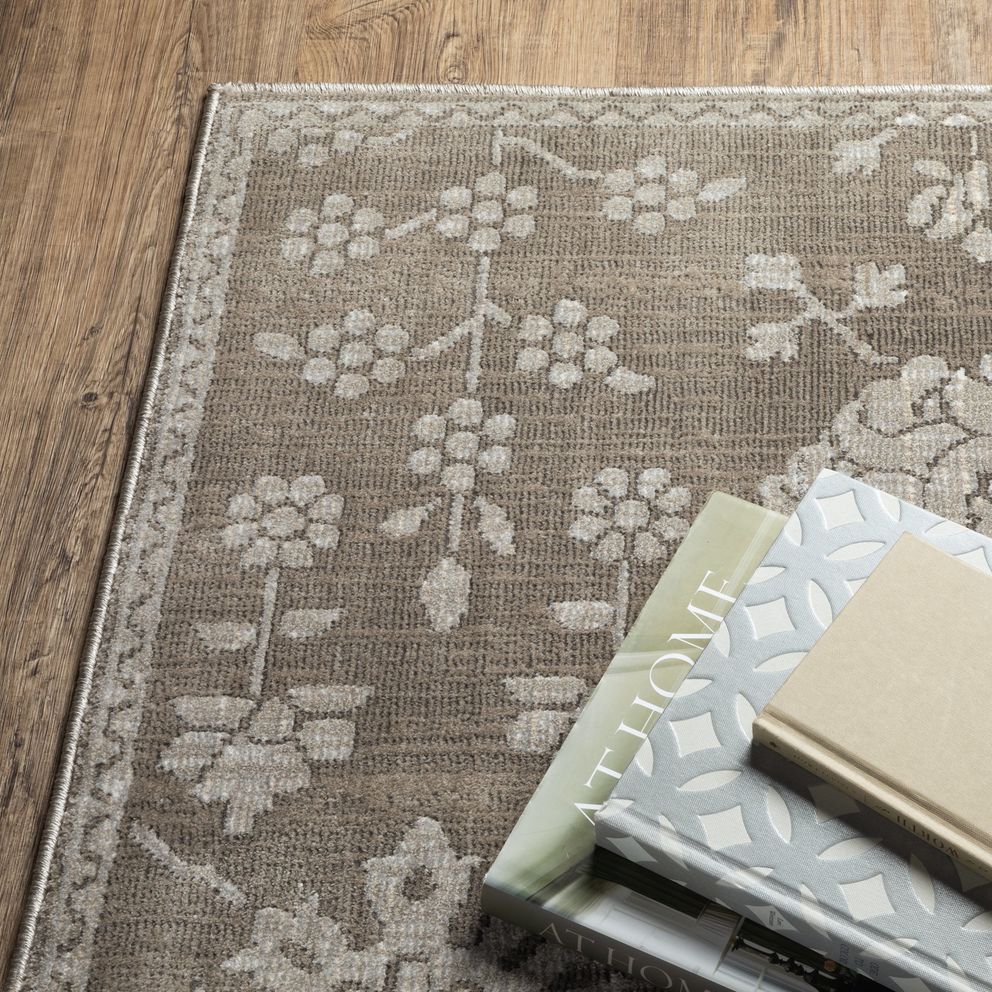Intrigue Floral Grey/ Grey Oriental Cut Pile Rug