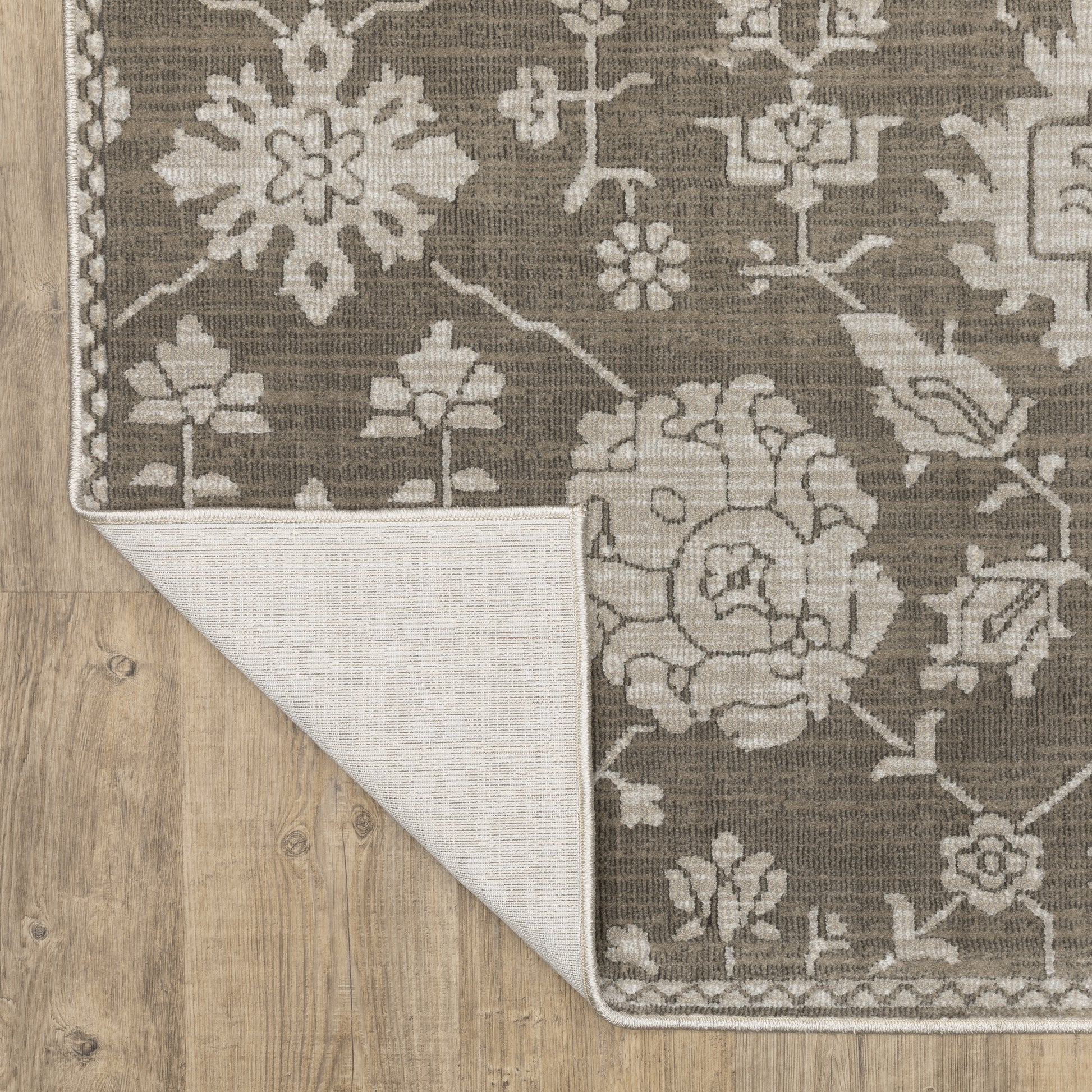 Intrigue Floral Grey/ Grey Oriental Cut Pile Rug