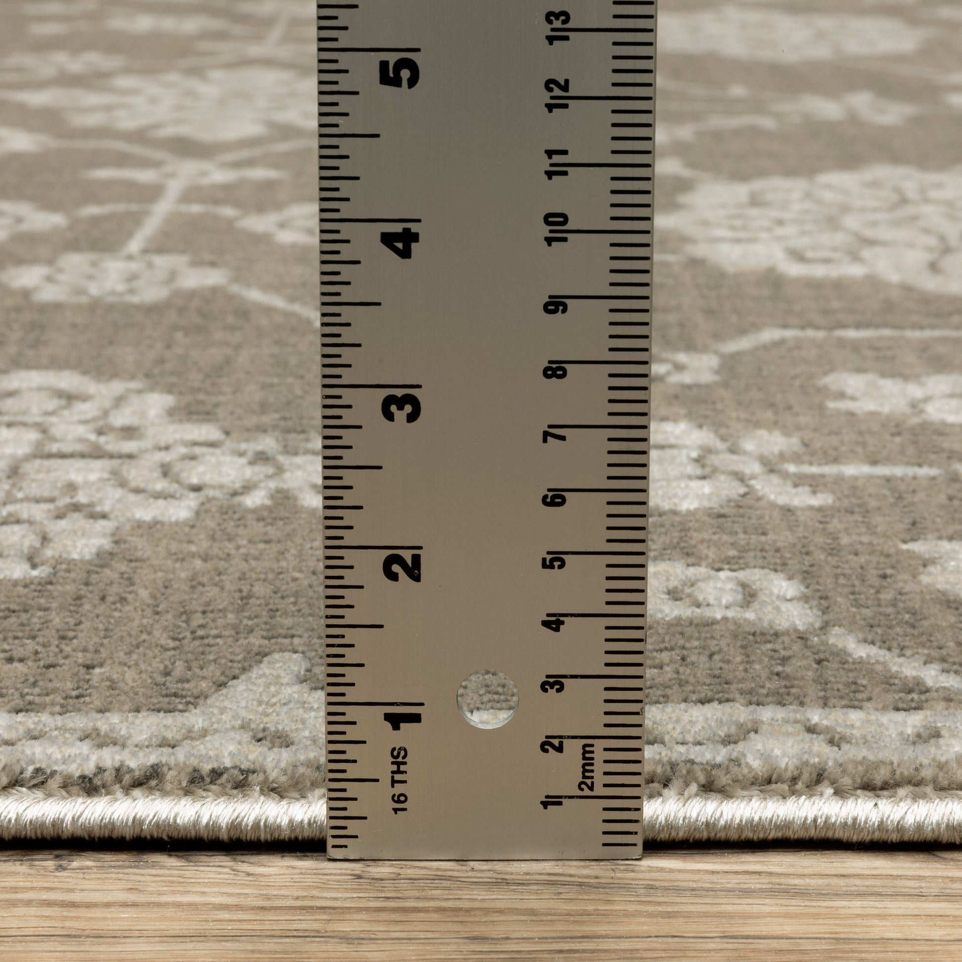 Intrigue Floral Grey/ Grey Oriental Cut Pile Rug