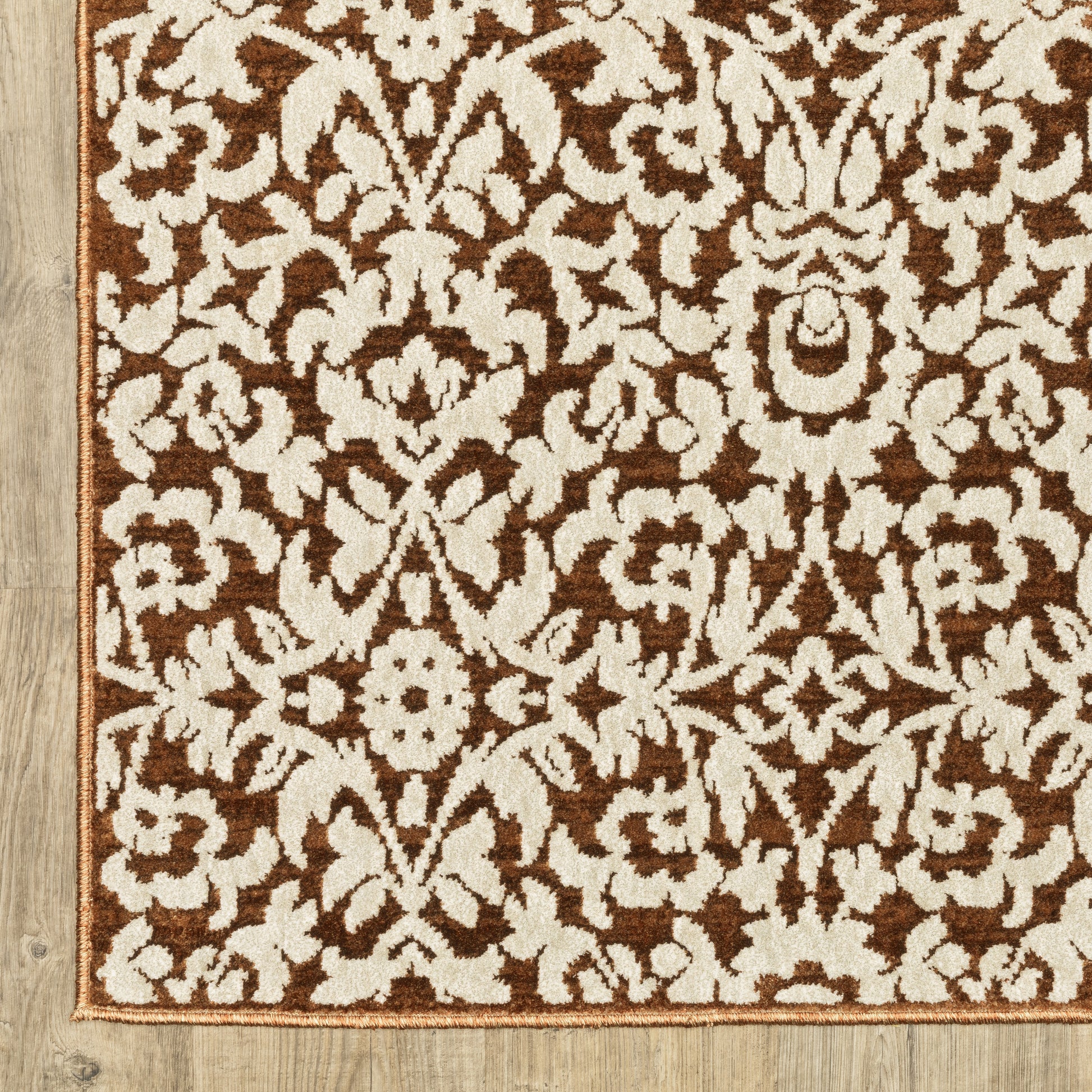 Intrigue Oriental Rust/ Ivory Cut Pile Rug