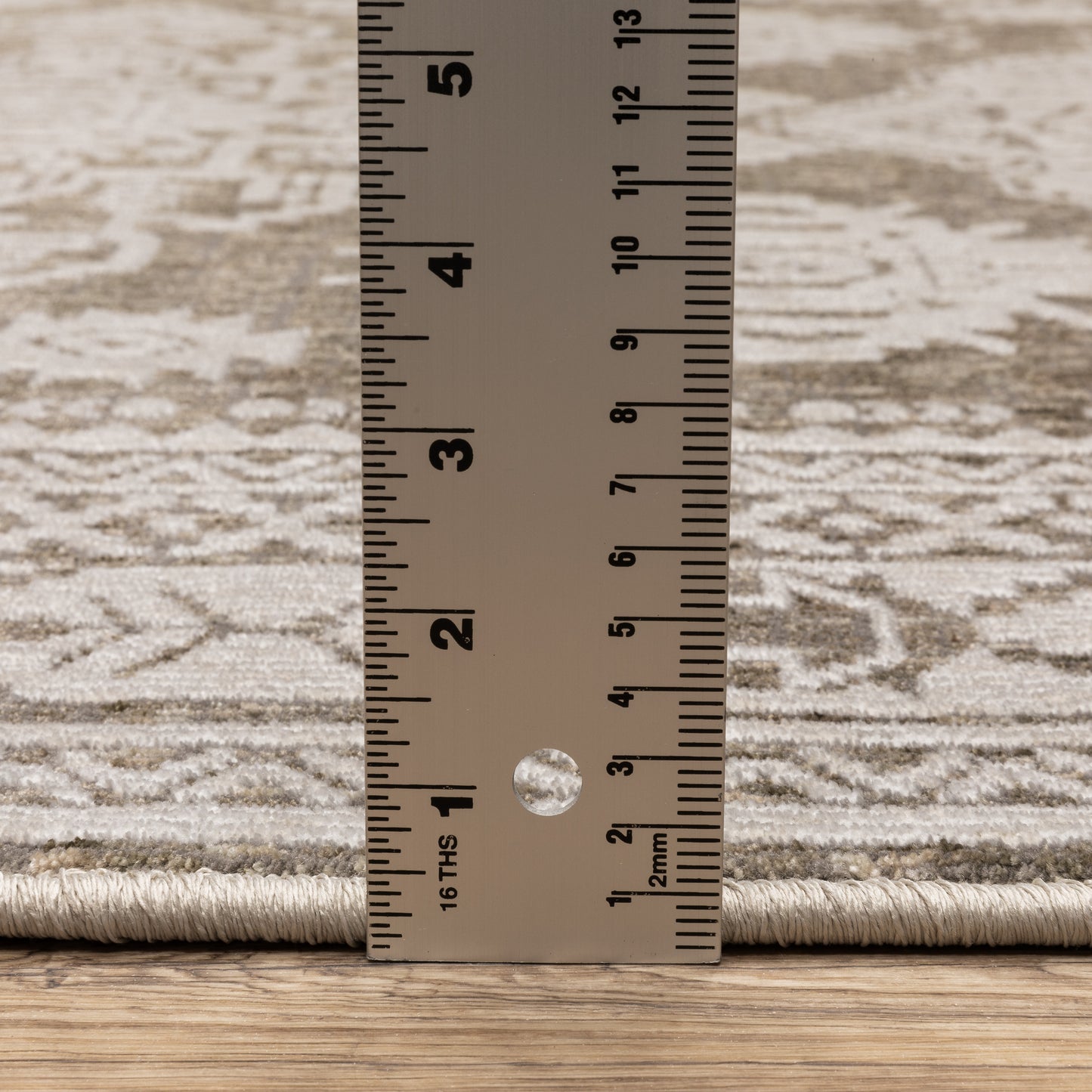 Intrigue Medallion Grey/ Grey Oriental Cut Pile Rug