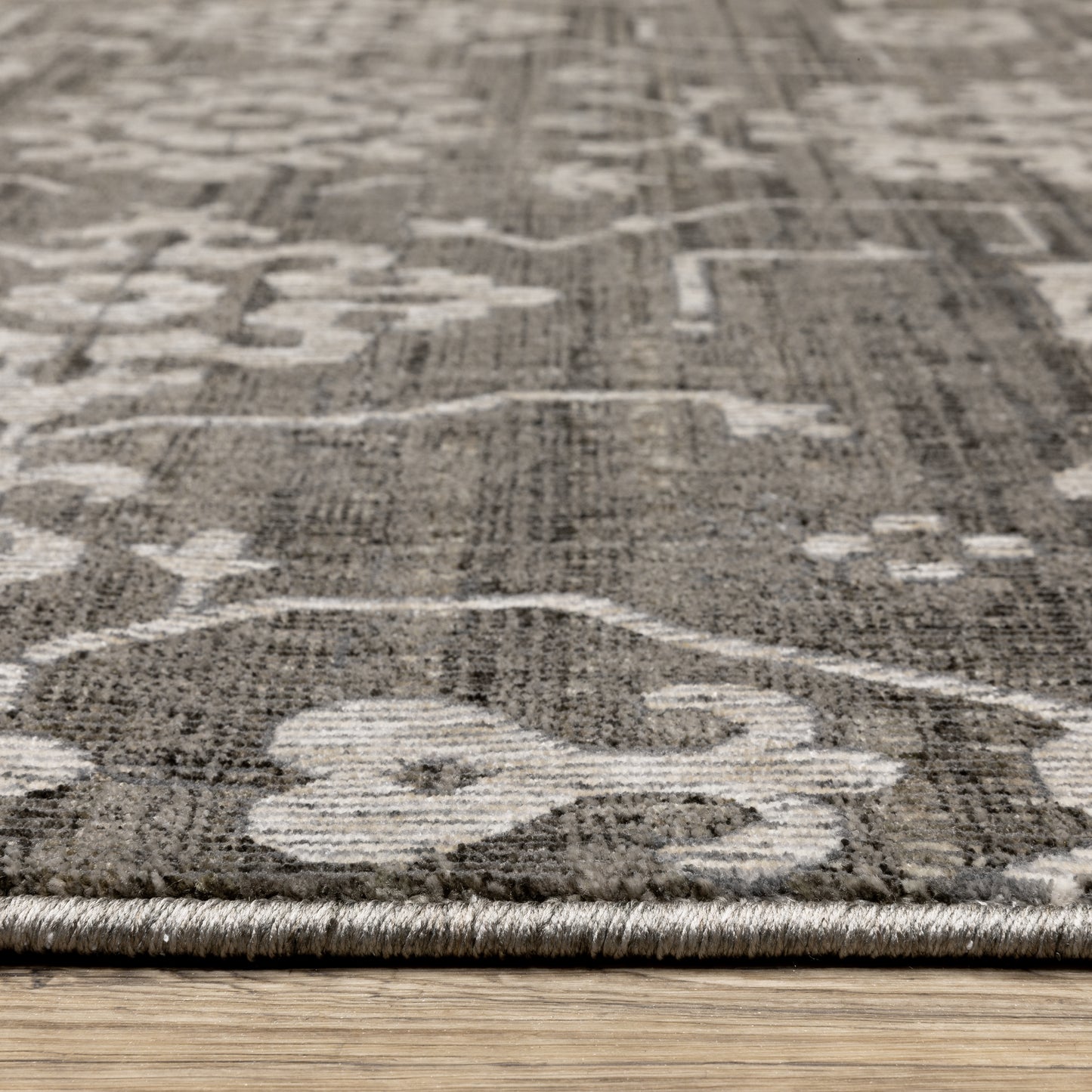 Intrigue Floral Grey/ Beige Oriental Cut Pile Rug