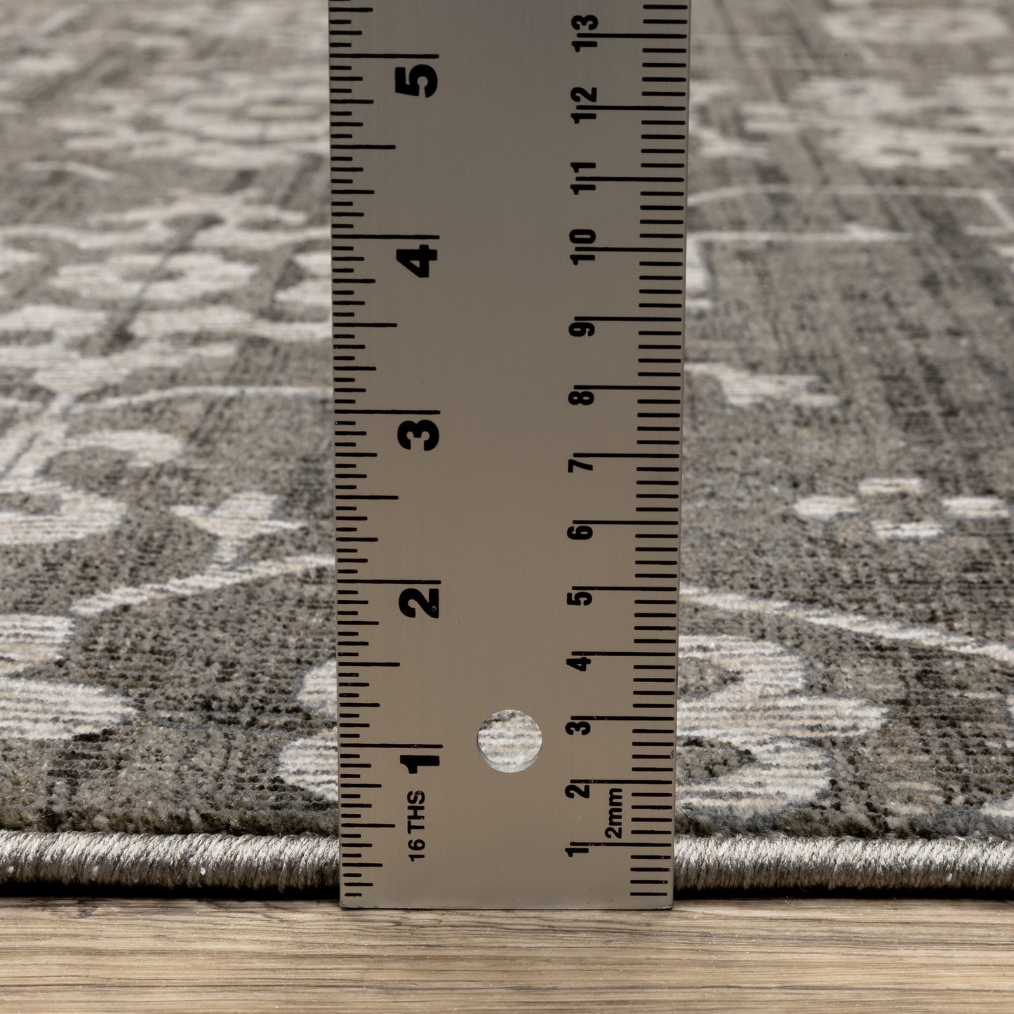 Intrigue Floral Grey/ Beige Oriental Cut Pile Rug