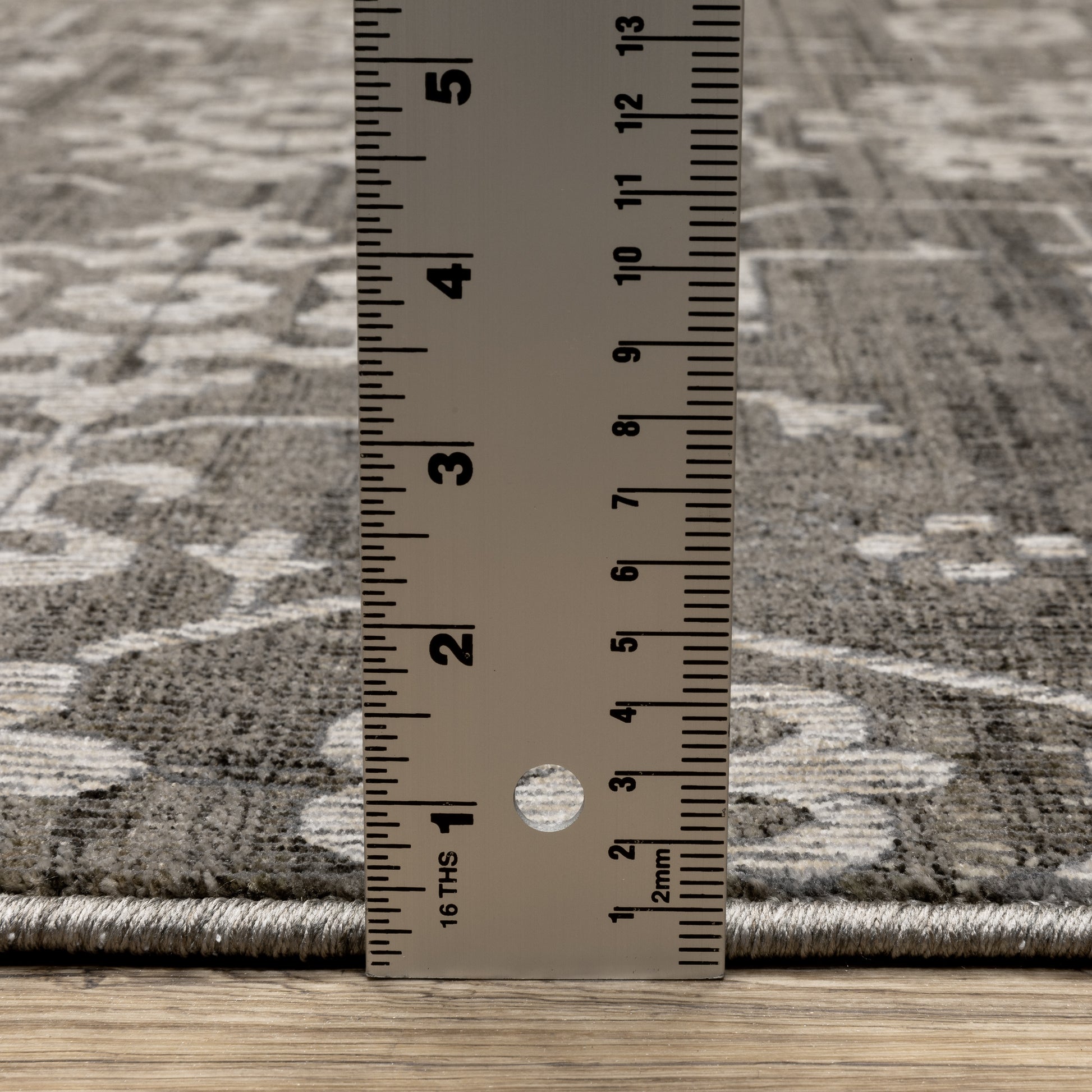 Intrigue Floral Grey/ Beige Oriental Cut Pile Rug