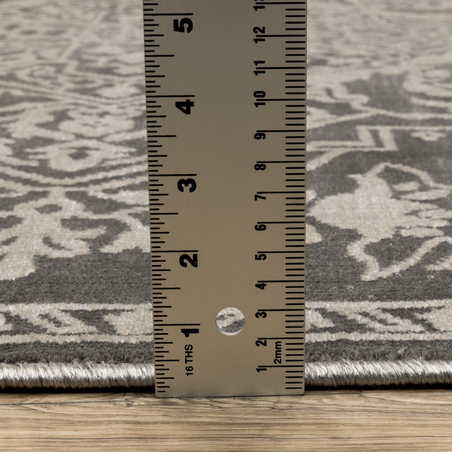 Intrigue Medallion Beige/ Grey Oriental Cut Pile Rug