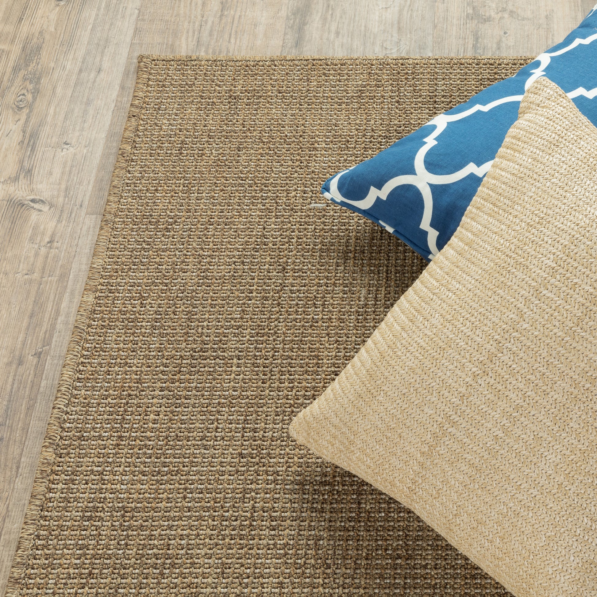 Karavia Solid Tan/ Tan Abstract Flat Weave Rug