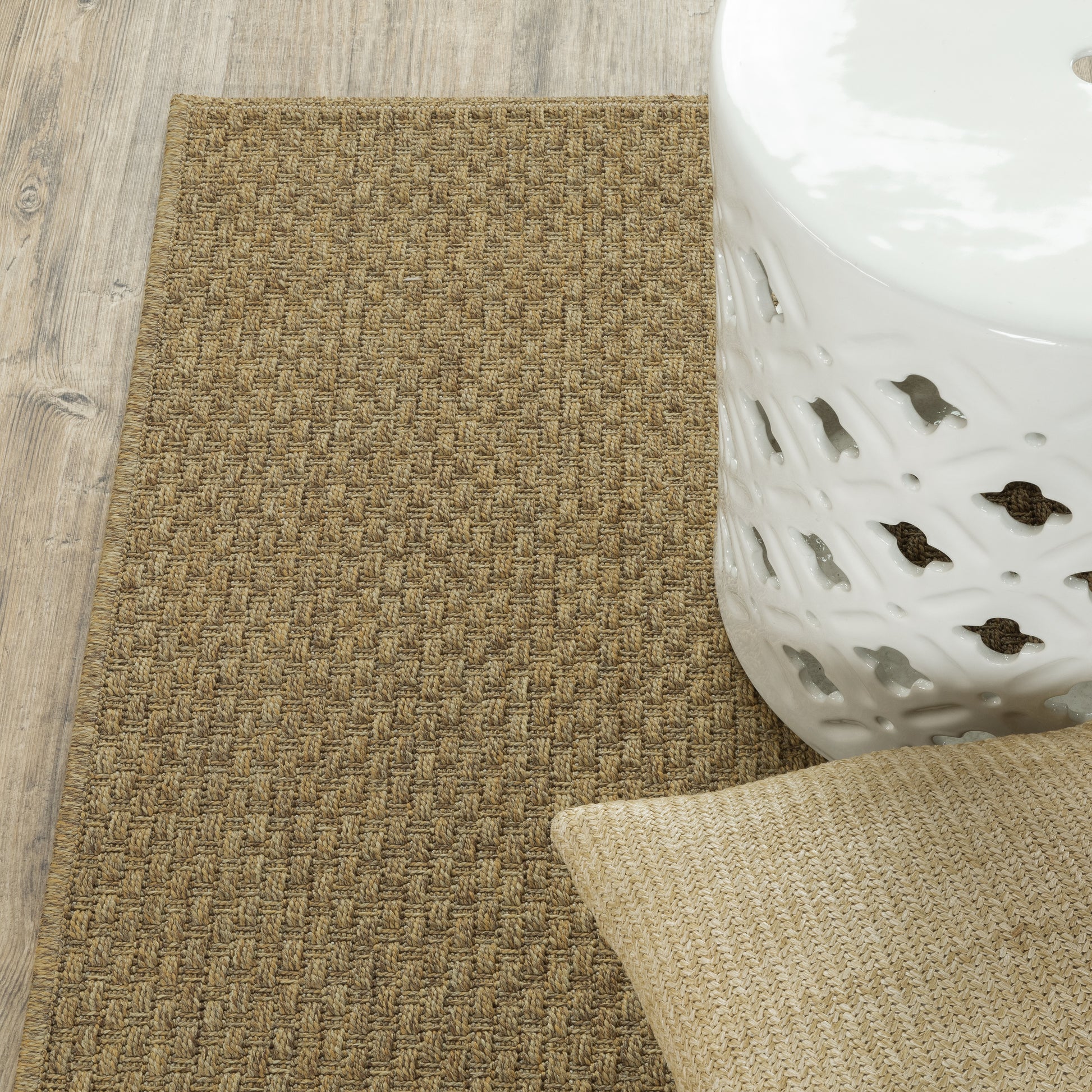 Karavia Solid Tan/ Tan Abstract Flat Weave Rug