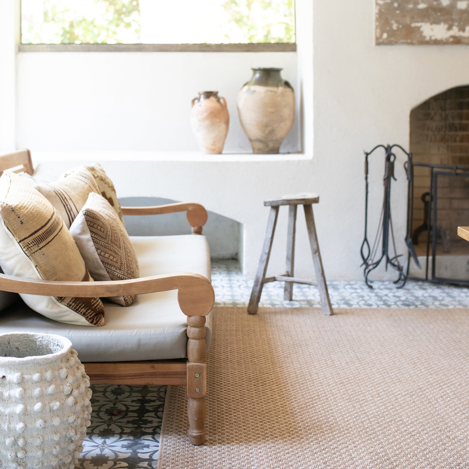 Karavia Solid Sand/ Sand Abstract Flat Weave Rug