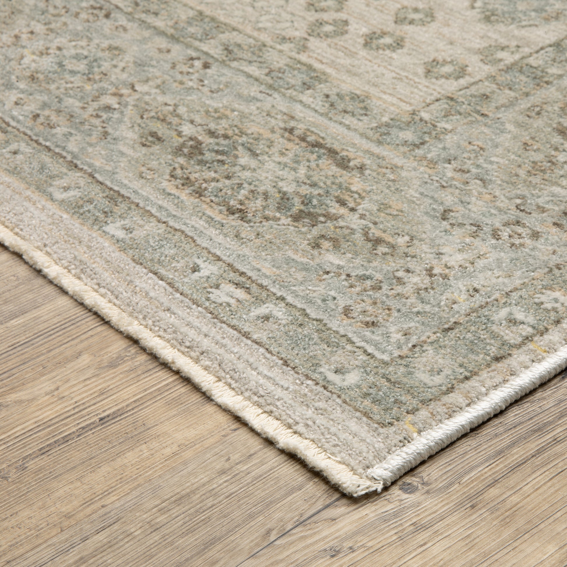 Keaton Floral Beige/ Green Oriental Cut Pile Rug