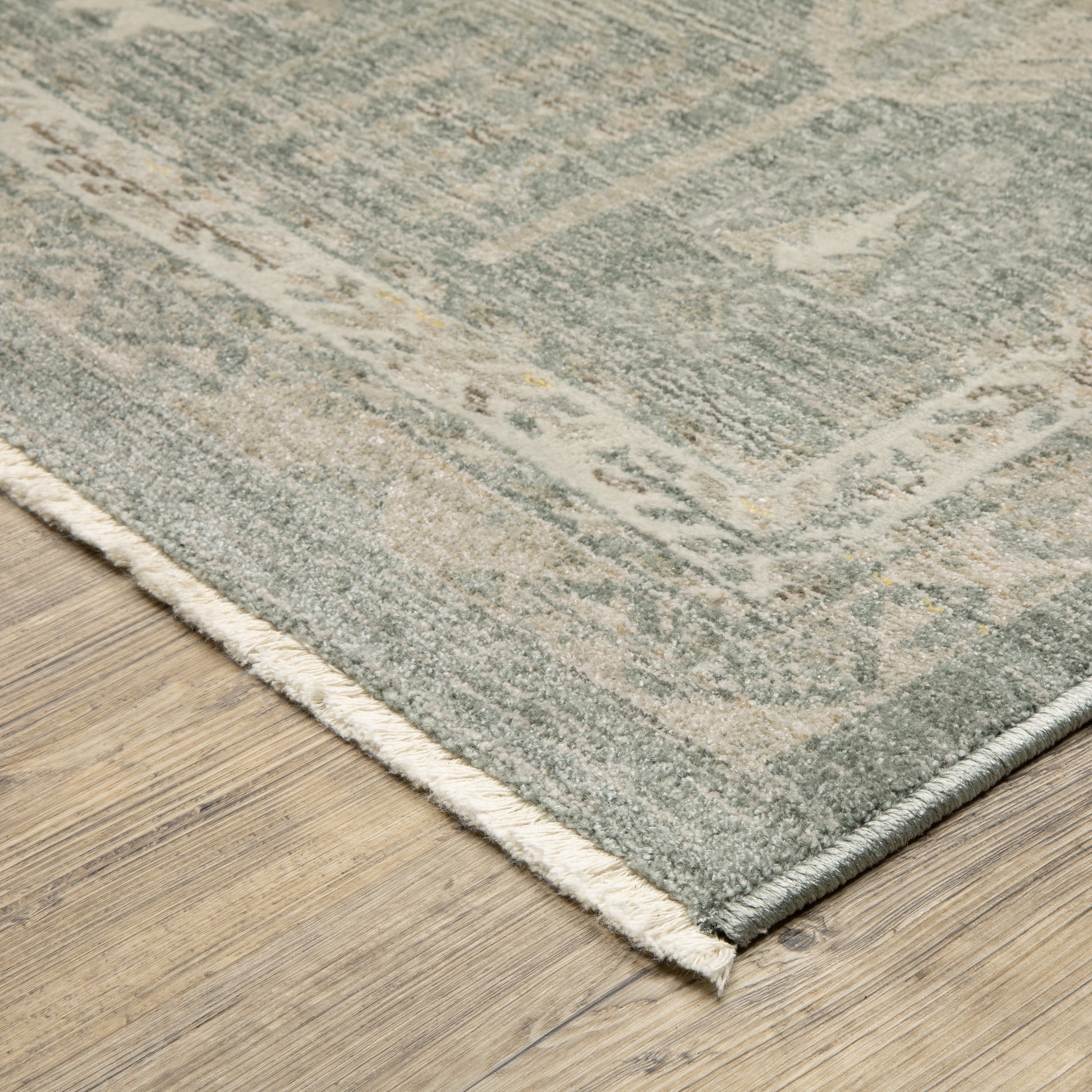 Keaton Floral Green/ Beige Oriental Cut Pile Rug