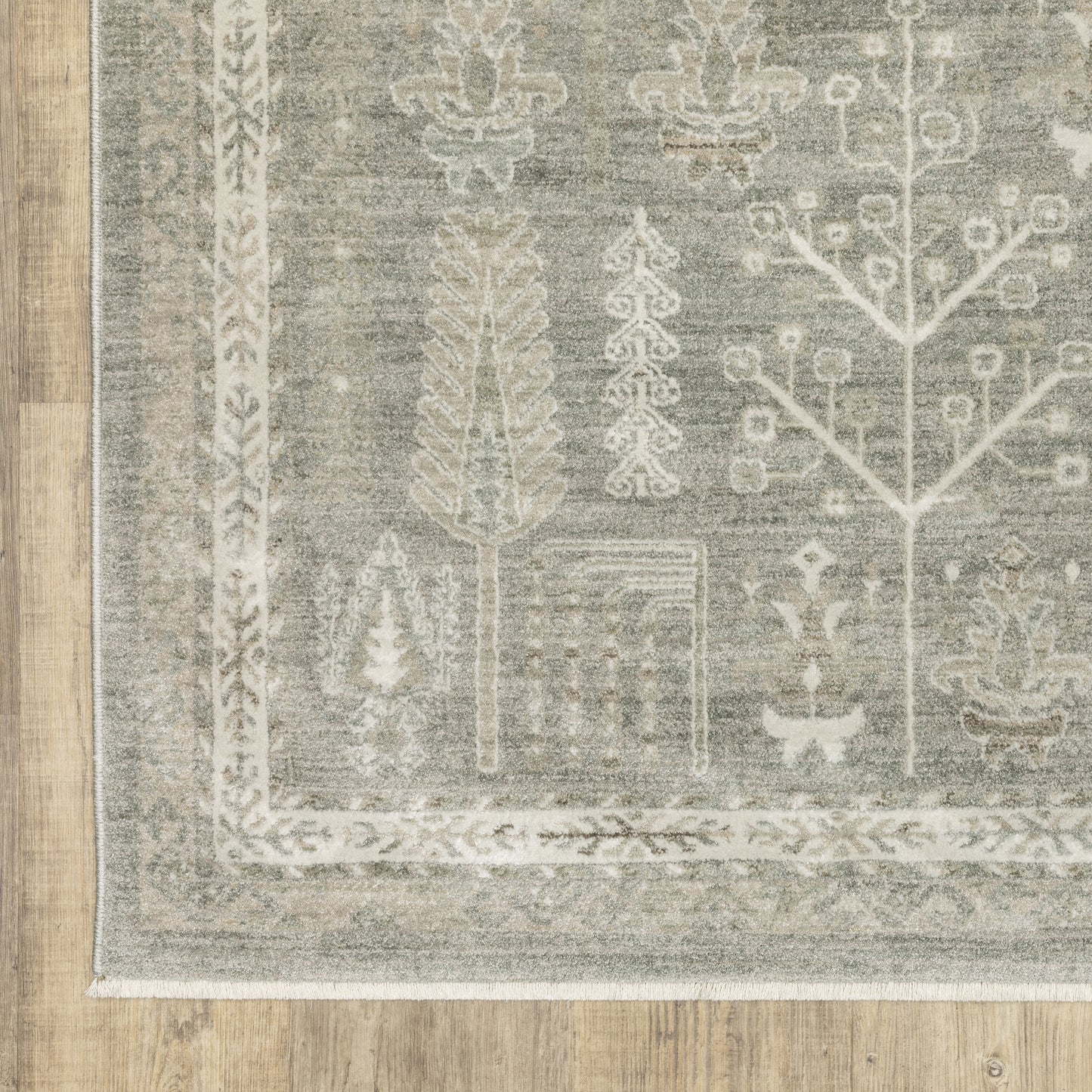 Keaton Floral Green/ Beige Oriental Cut Pile Rug