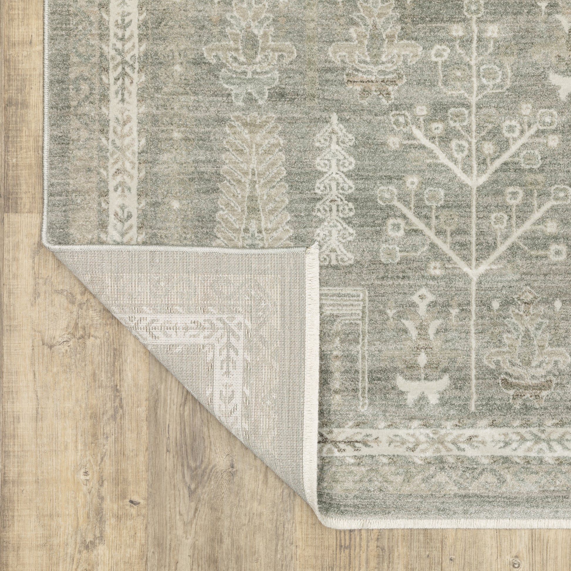 Keaton Floral Green/ Beige Oriental Cut Pile Rug