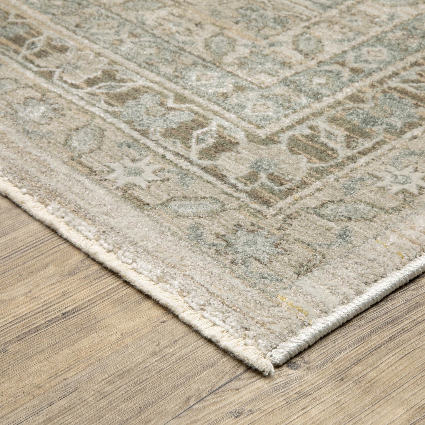 Keaton Medallion Beige/ Green Oriental Cut Pile Rug