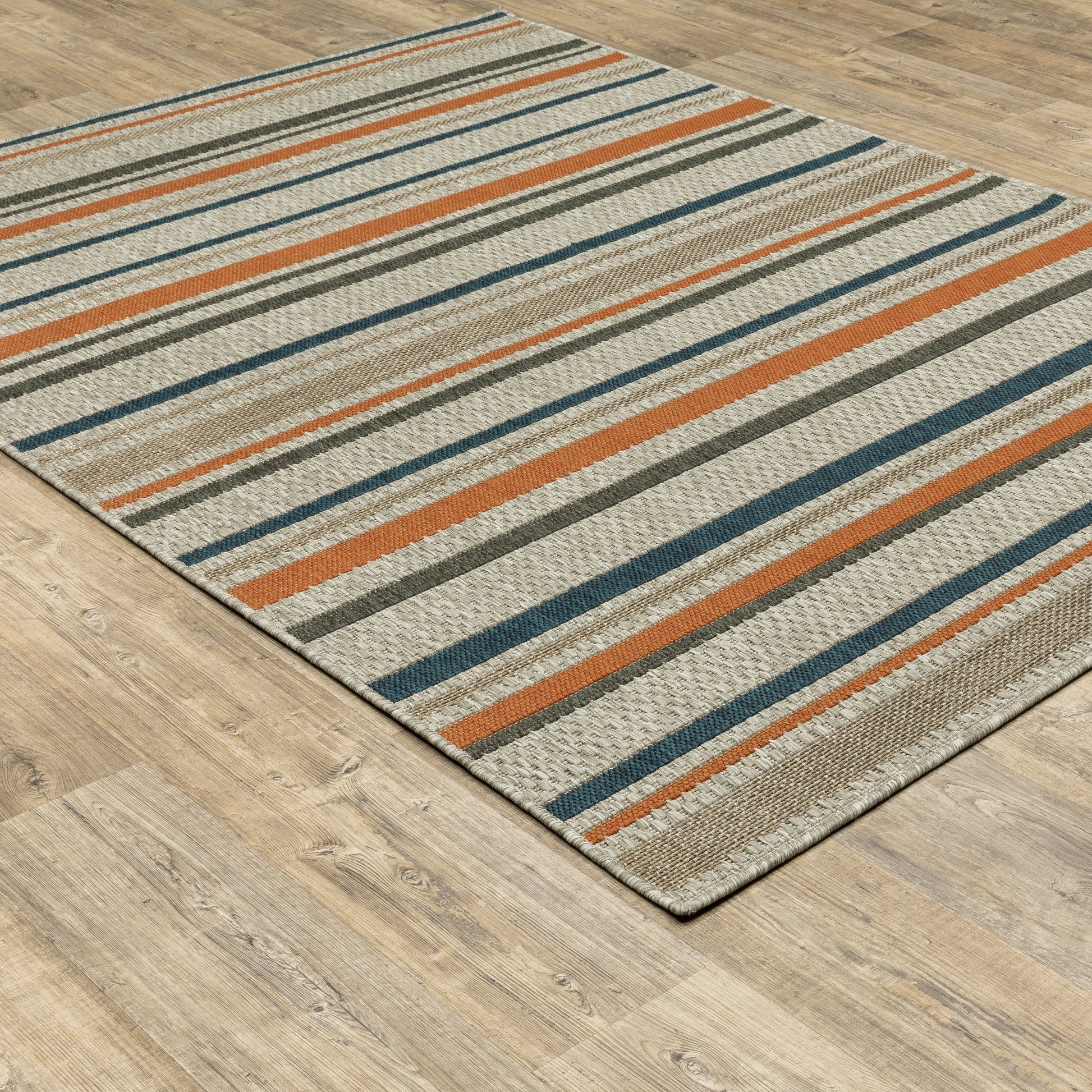 Latitude Outdoor Grey/ Blue Stripe Loop Pile Rug