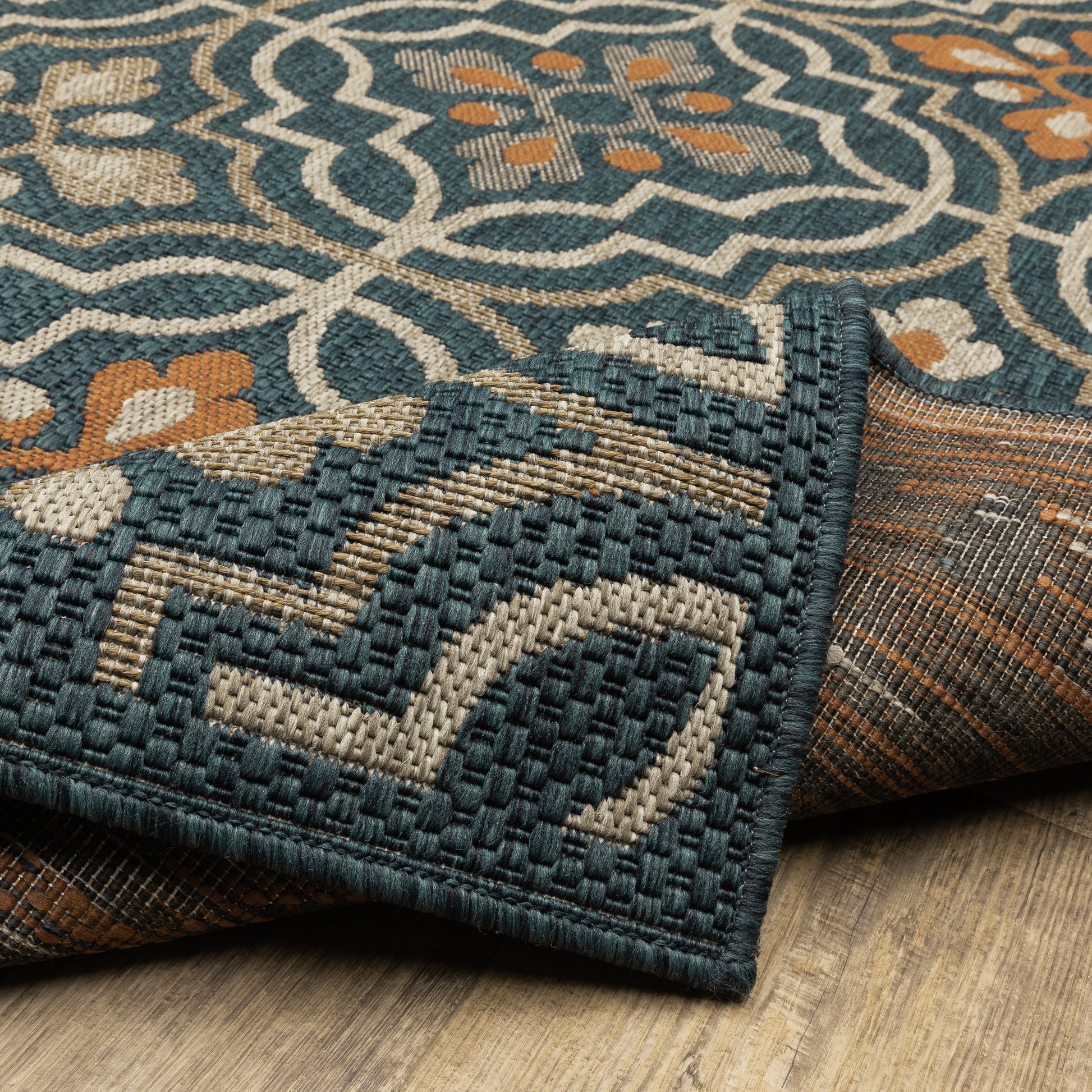 Latitude Outdoor Blue/ Orange Trefoil Loop Pile Rug