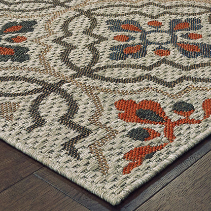 Latitude Outdoor Grey/ Orange Trefoil Loop Pile Rug