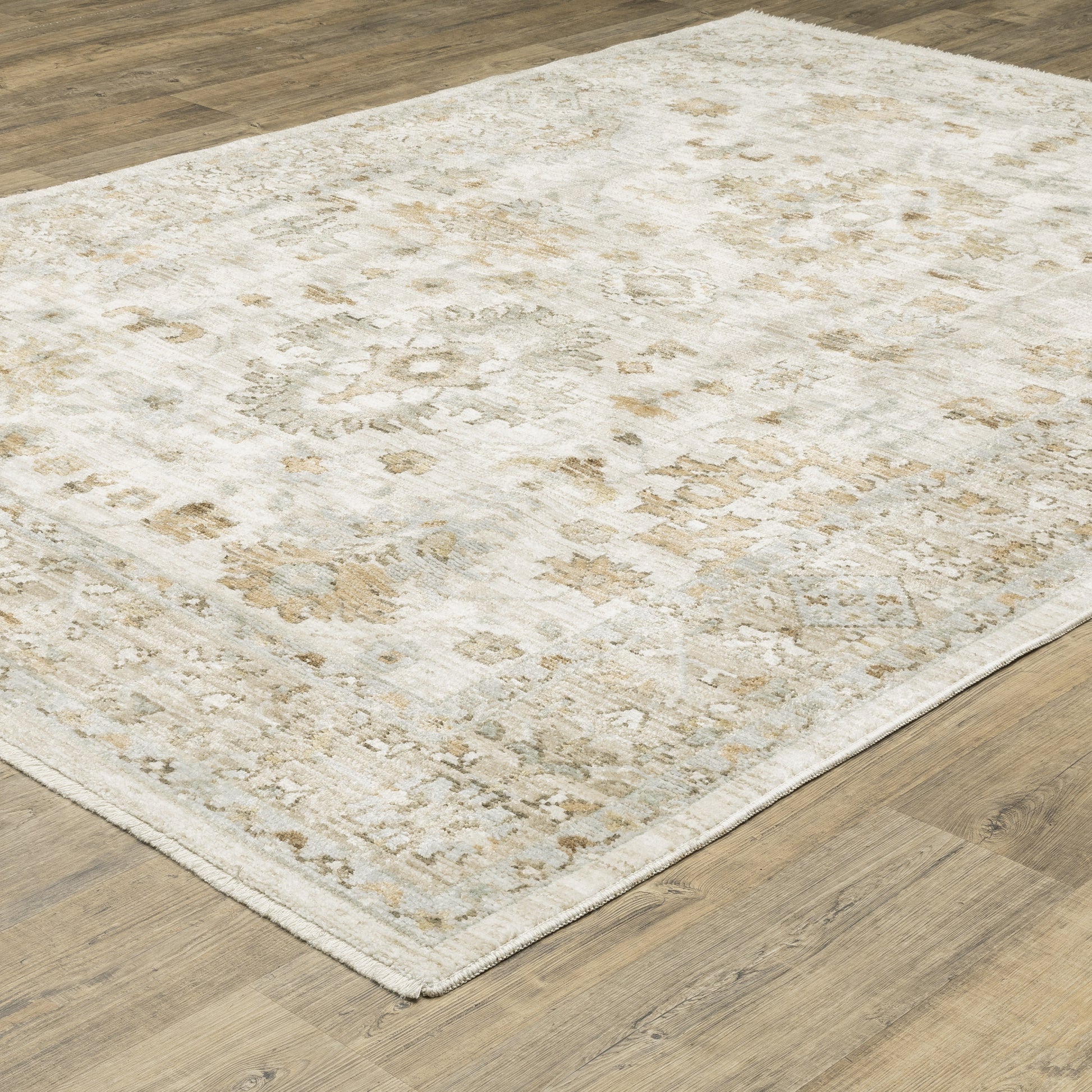 Lola Floral Blue/ Beige Oriental Cut Pile Rug