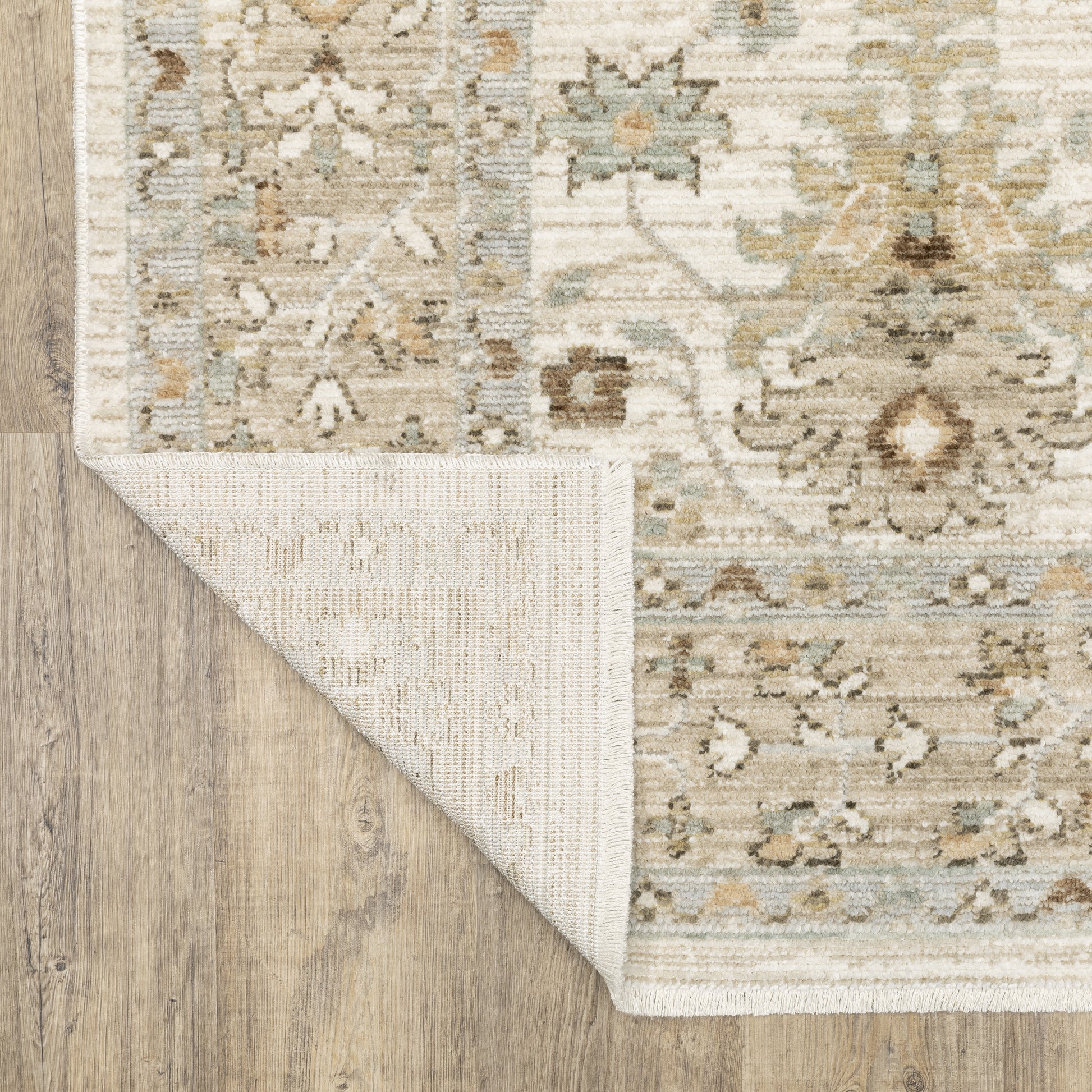 Lola Floral Blue/ Beige Oriental Cut Pile Rug