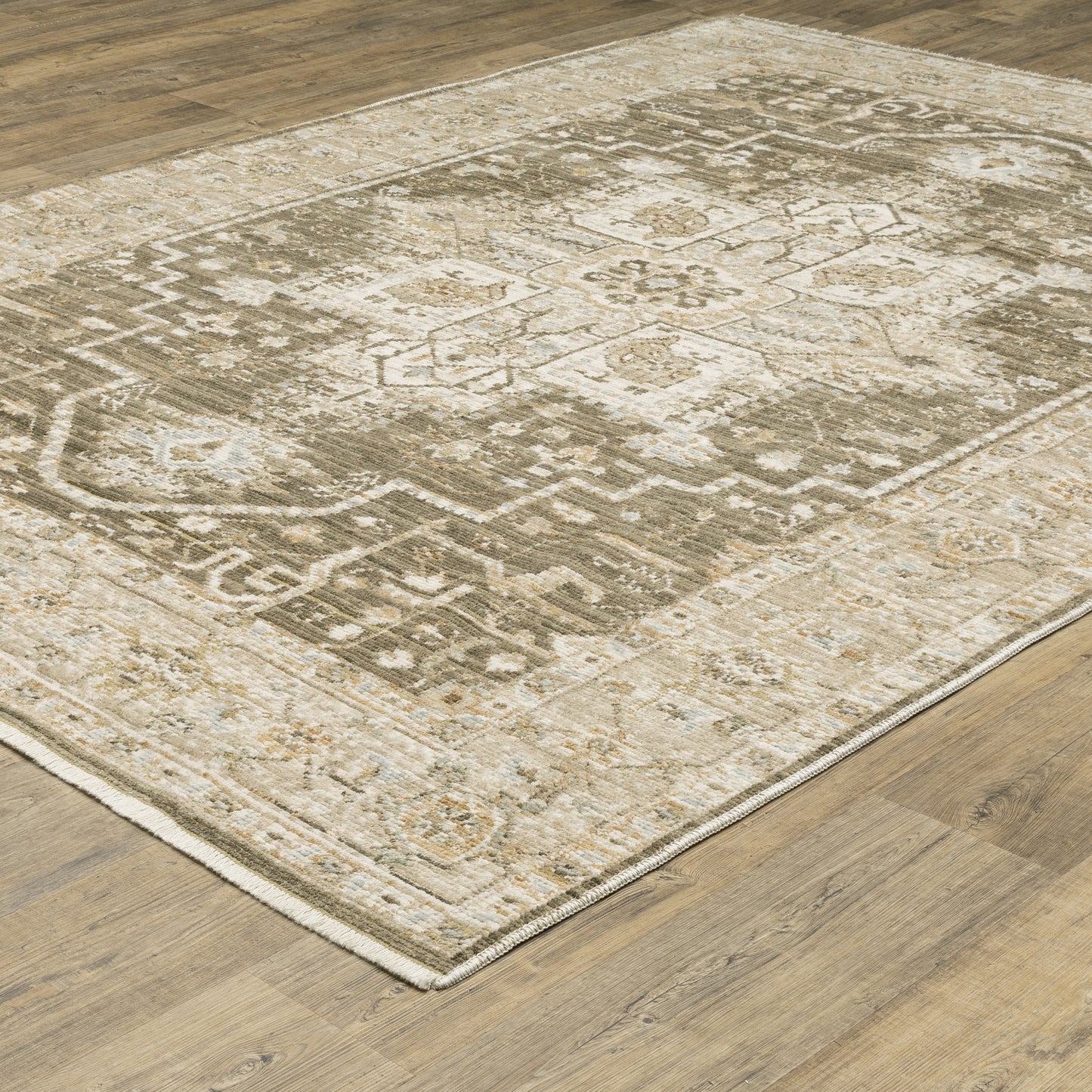 Lola Medallion Brown/ Beige Oriental Cut Pile Rug