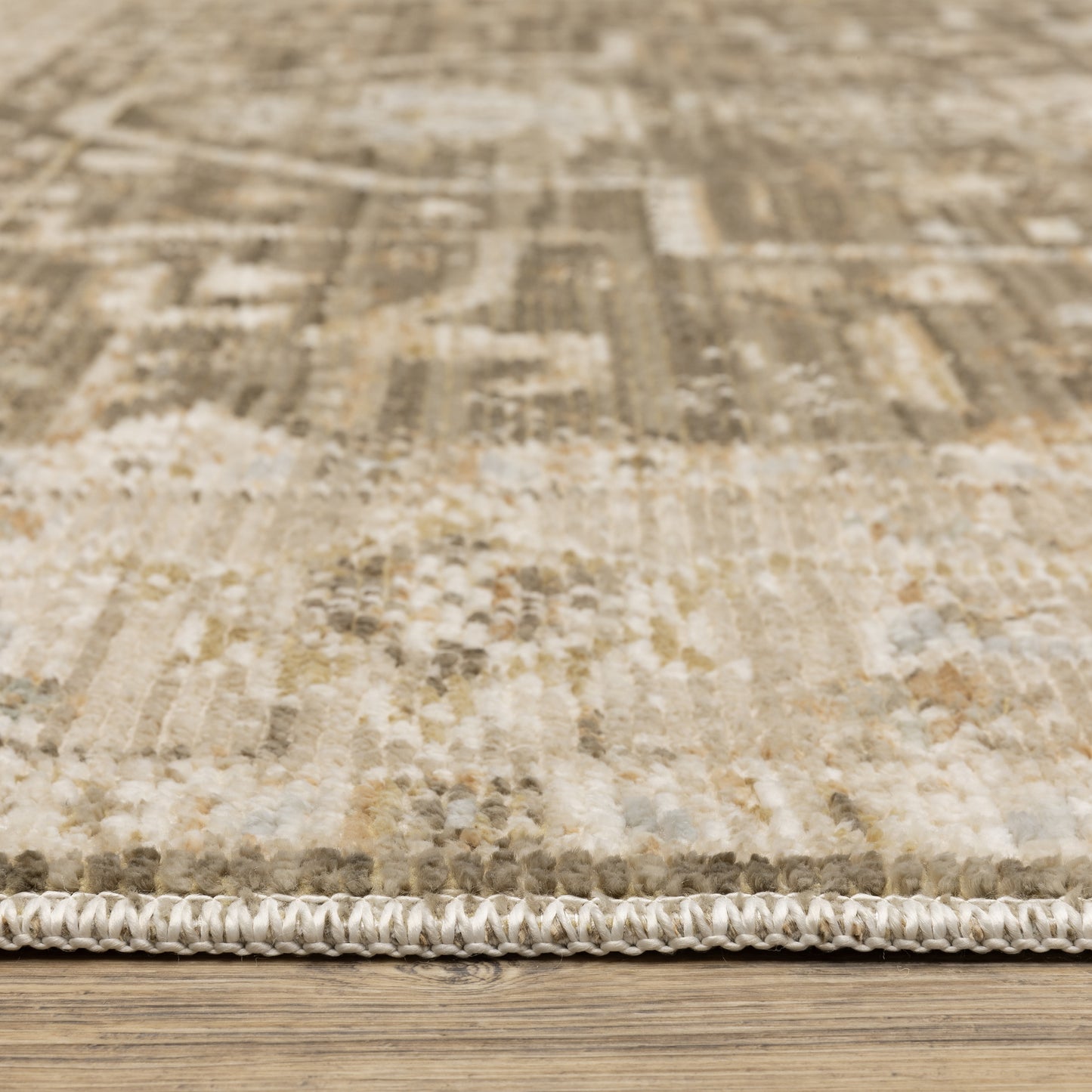 Lola Medallion Brown/ Beige Oriental Cut Pile Rug