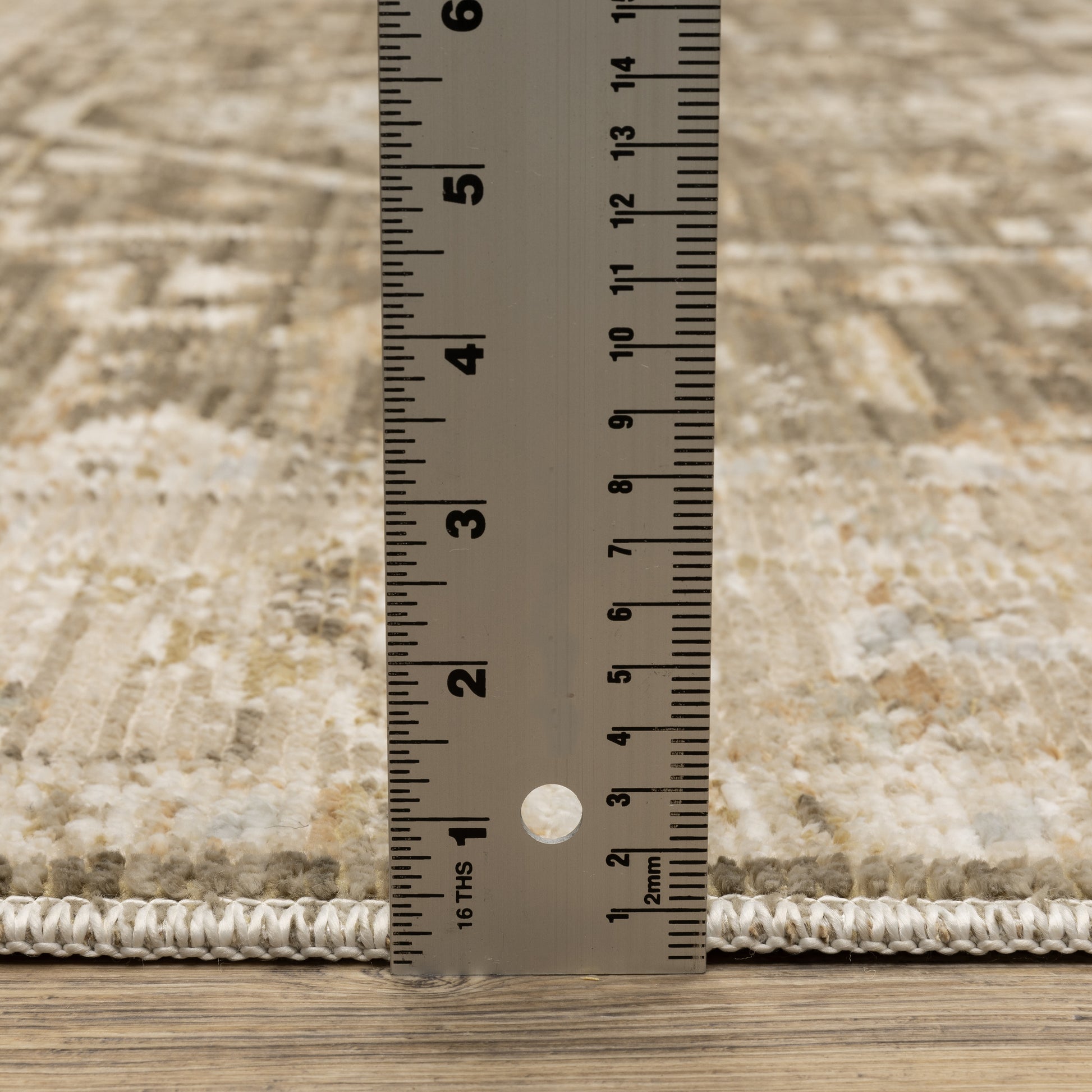 Lola Medallion Brown/ Beige Oriental Cut Pile Rug