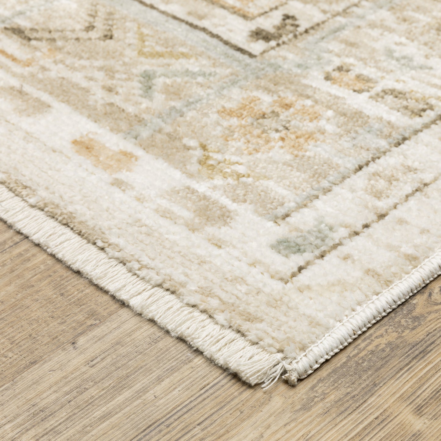 Lola Medallion Blue/ Beige Floral Cut Pile Rug