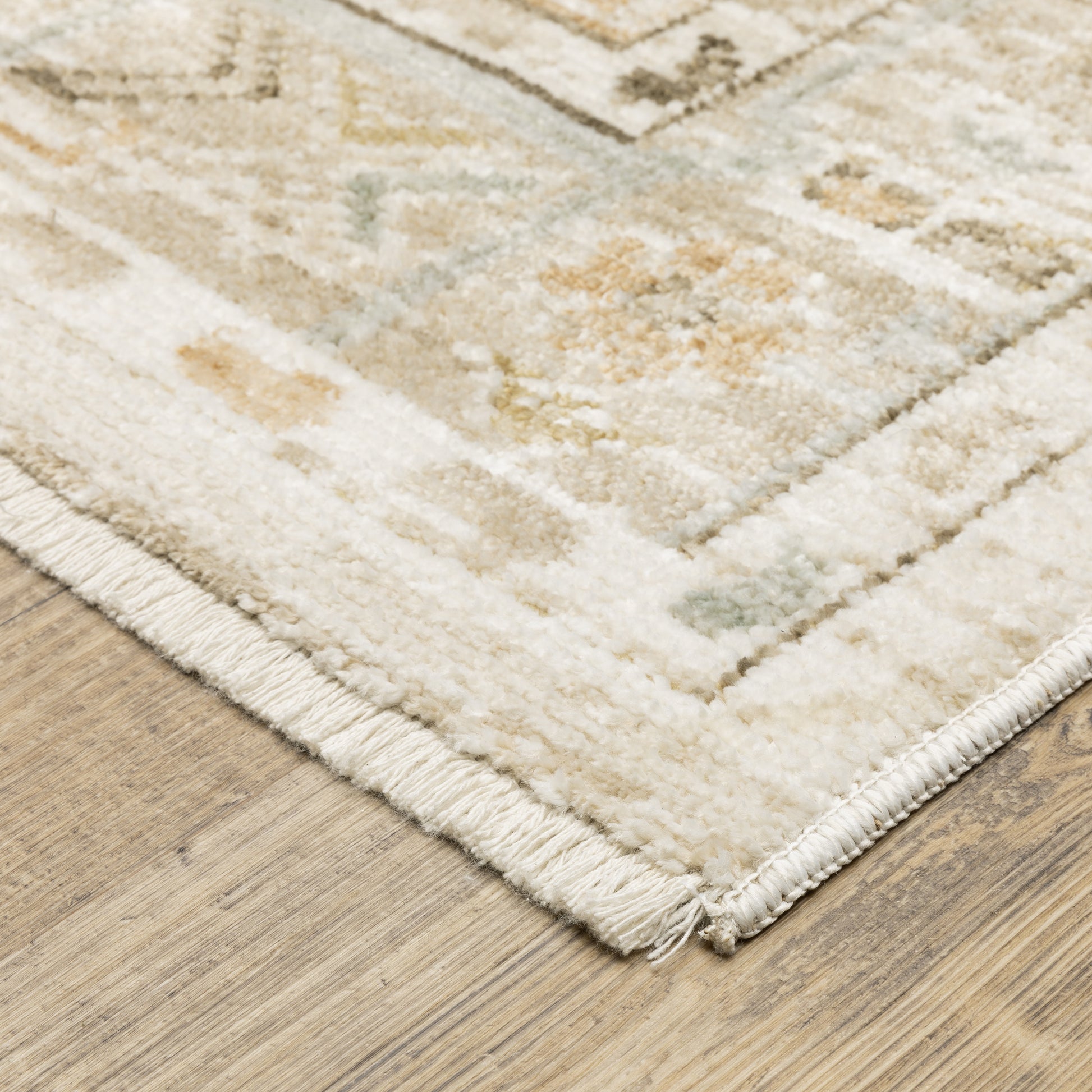 Lola Medallion Blue/ Beige Floral Cut Pile Rug