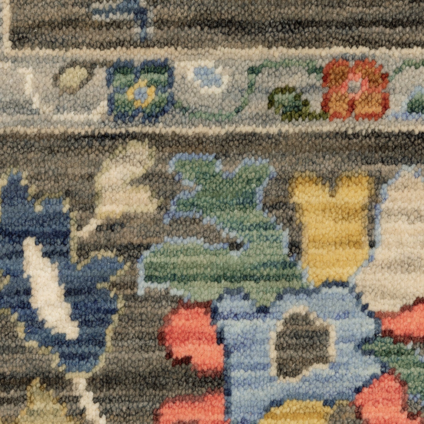 Lucca 2889E Grey Floral Rug