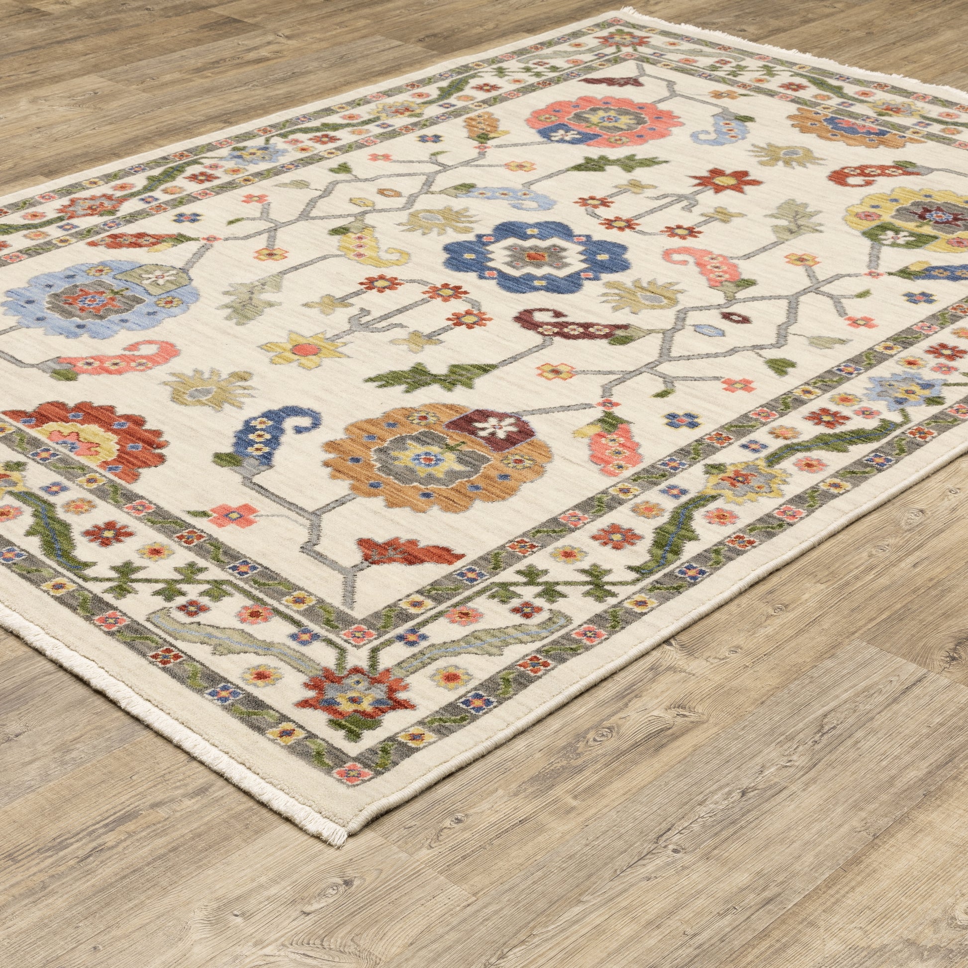 Lucca 5506W Ivory Oriental Rug