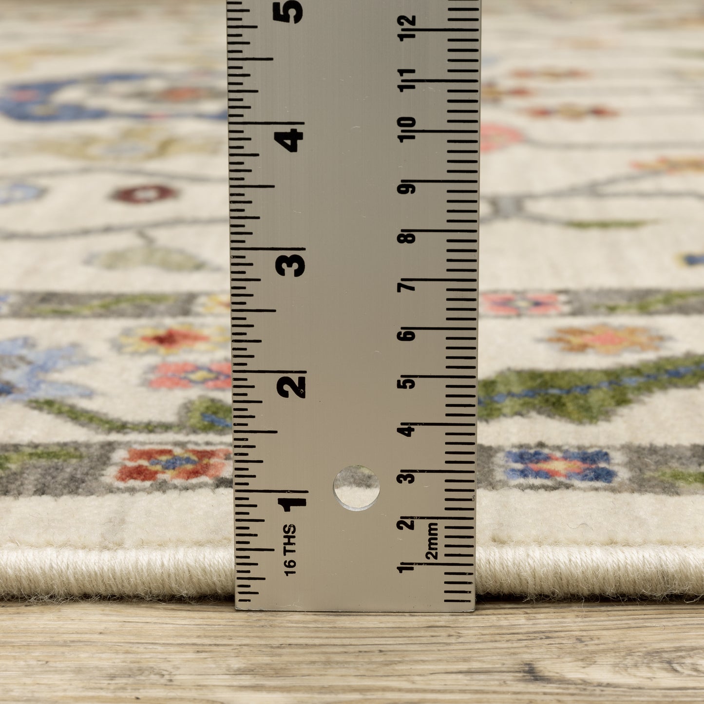Lucca Oriental Ivory/ Multi Cut Pile Rug