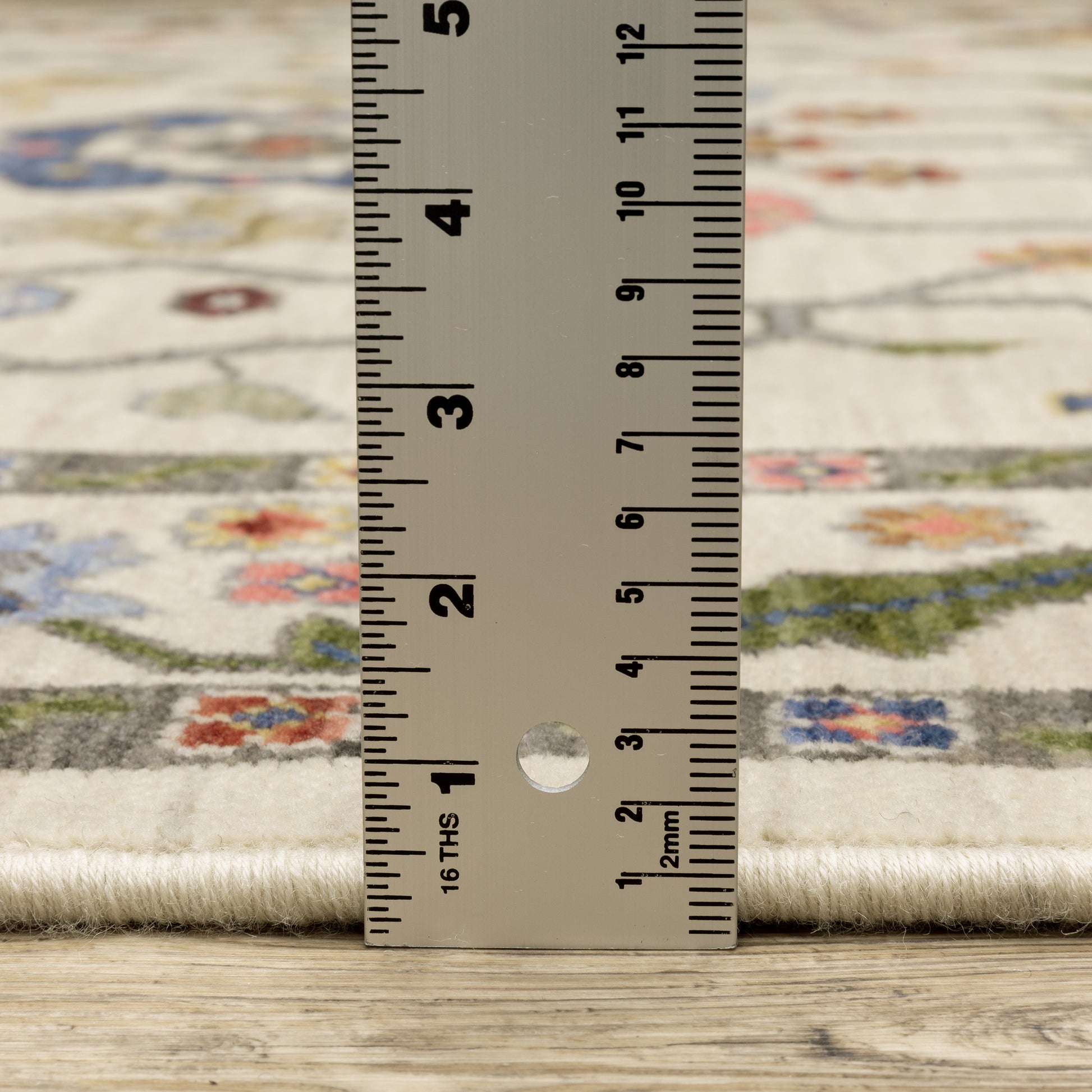 Lucca Oriental Ivory/ Multi Cut Pile Rug