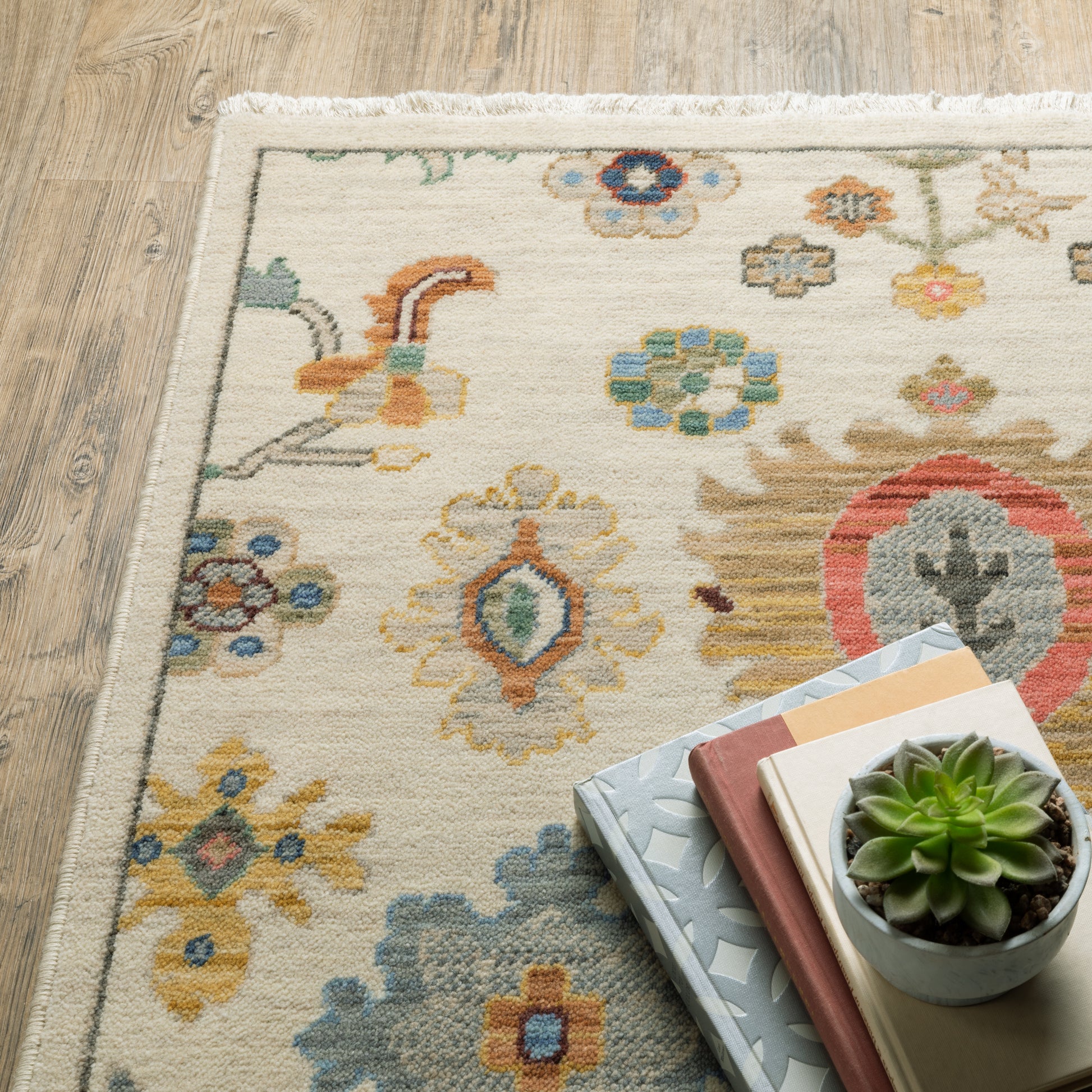 Lucca Oriental Ivory/ Multi Cut Pile Rug