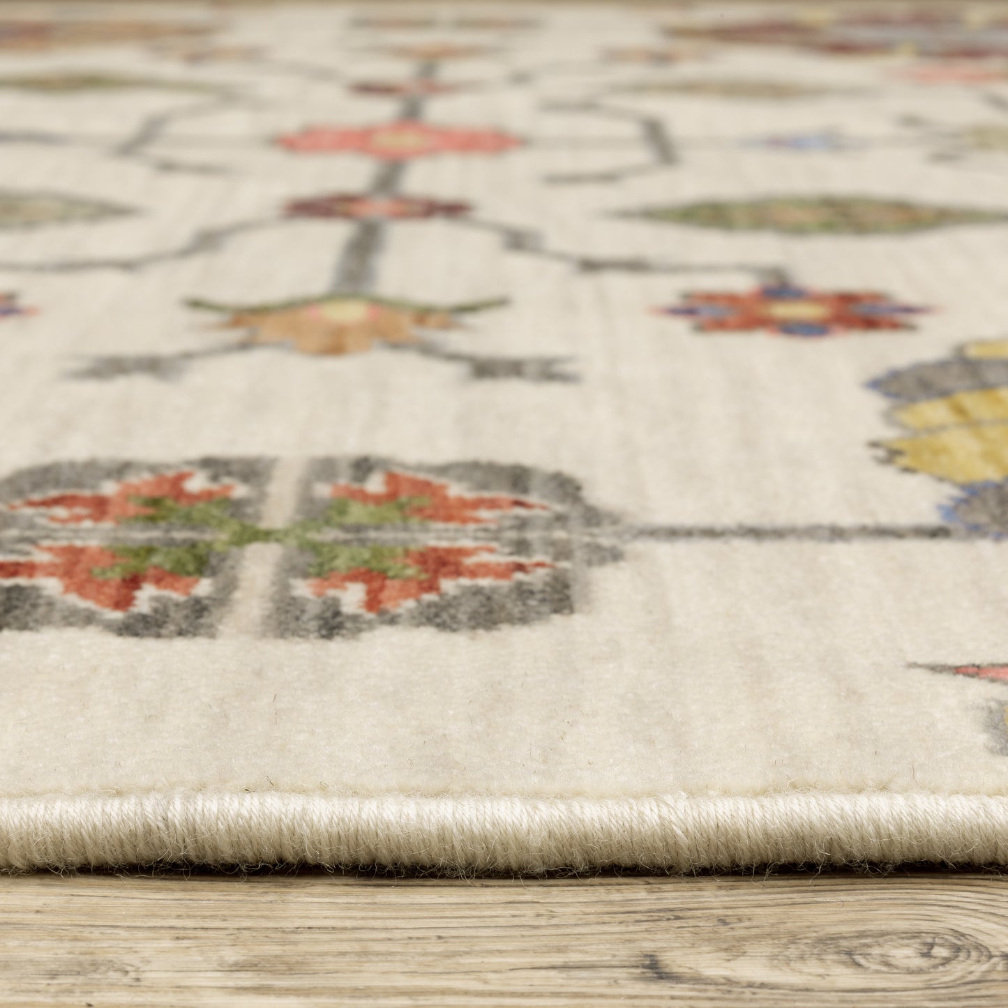 Lucca Oriental Ivory/ Multi Cut Pile Rug