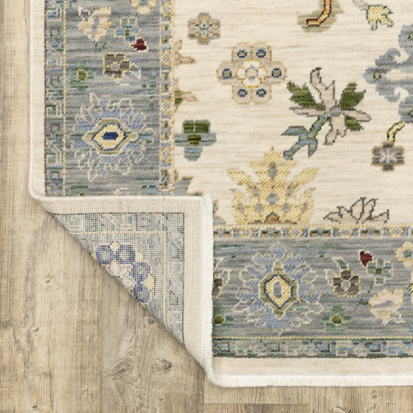 Lucca Oriental Ivory/ Blue Cut Pile Rug
