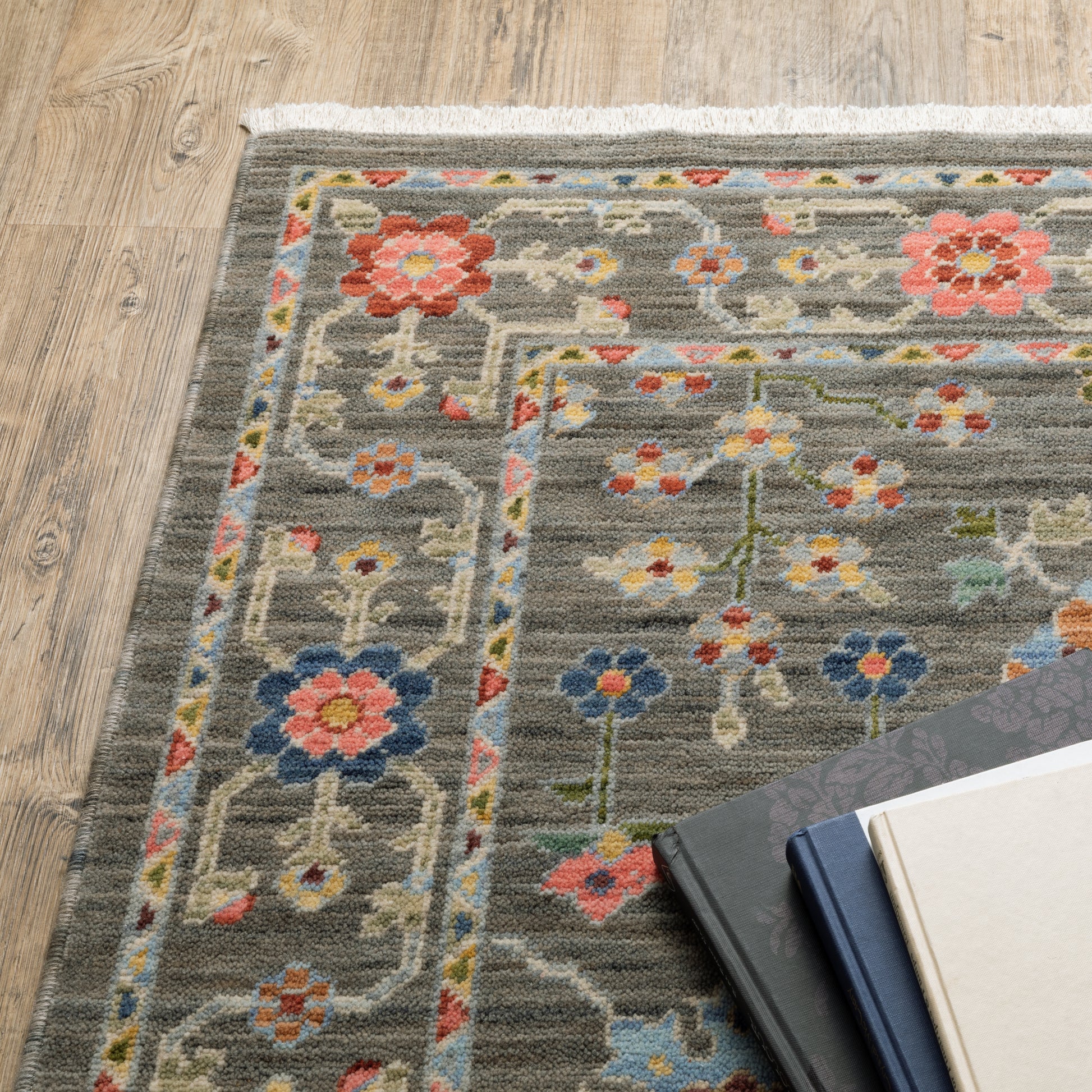 Lucca Oriental Grey/ Multi Cut Pile Rug