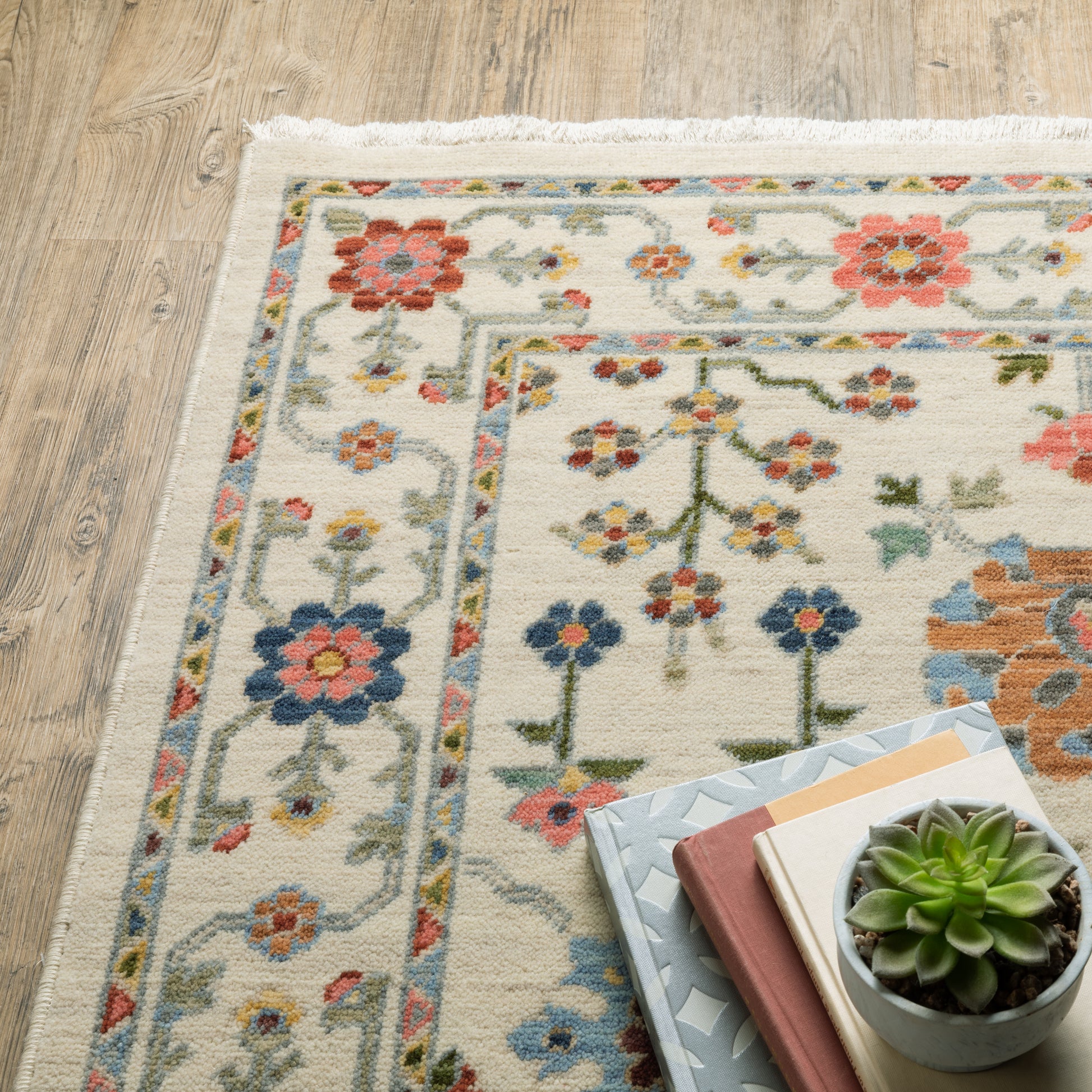 Lucca Oriental Ivory/ Multi Cut Pile Rug