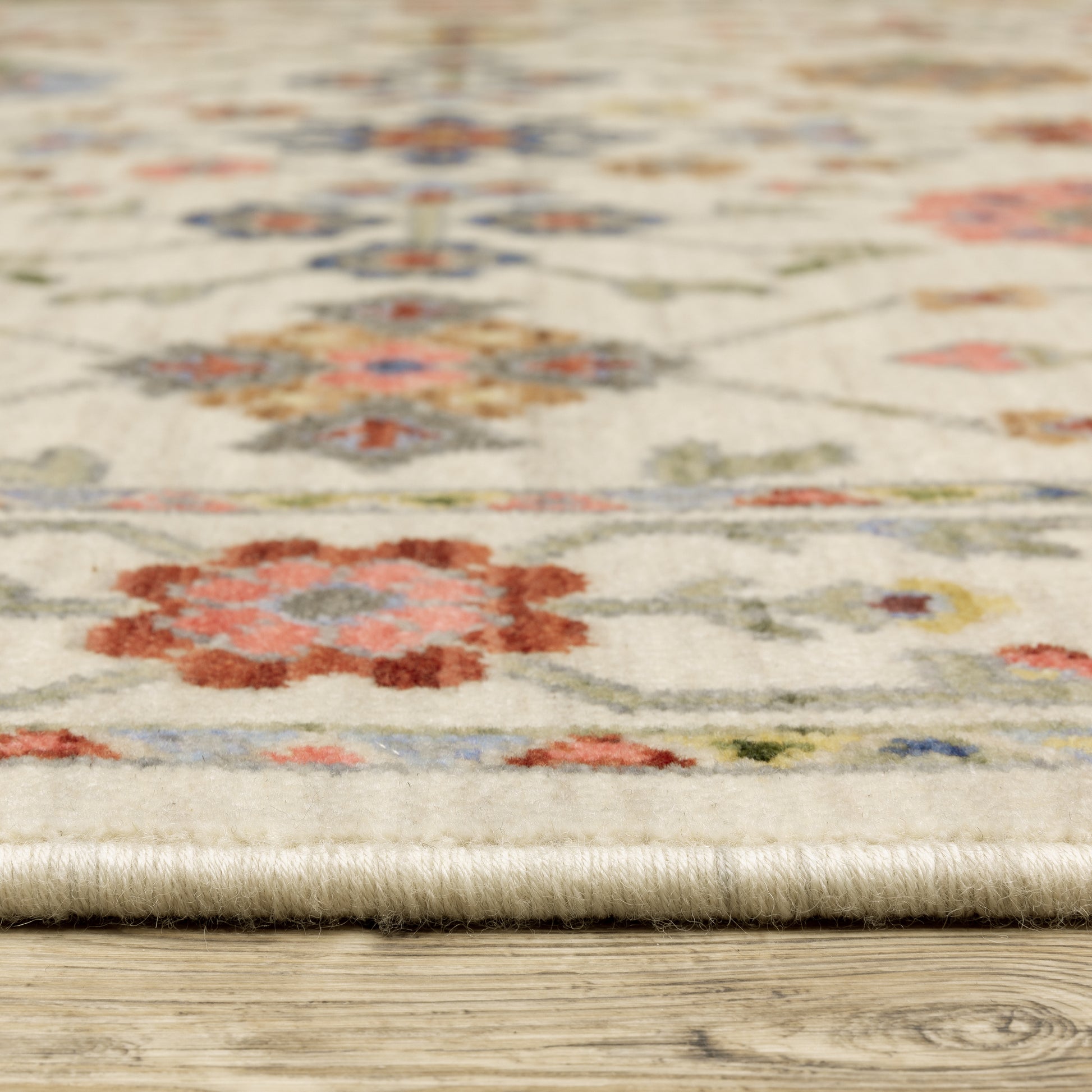 Lucca Oriental Ivory/ Multi Cut Pile Rug