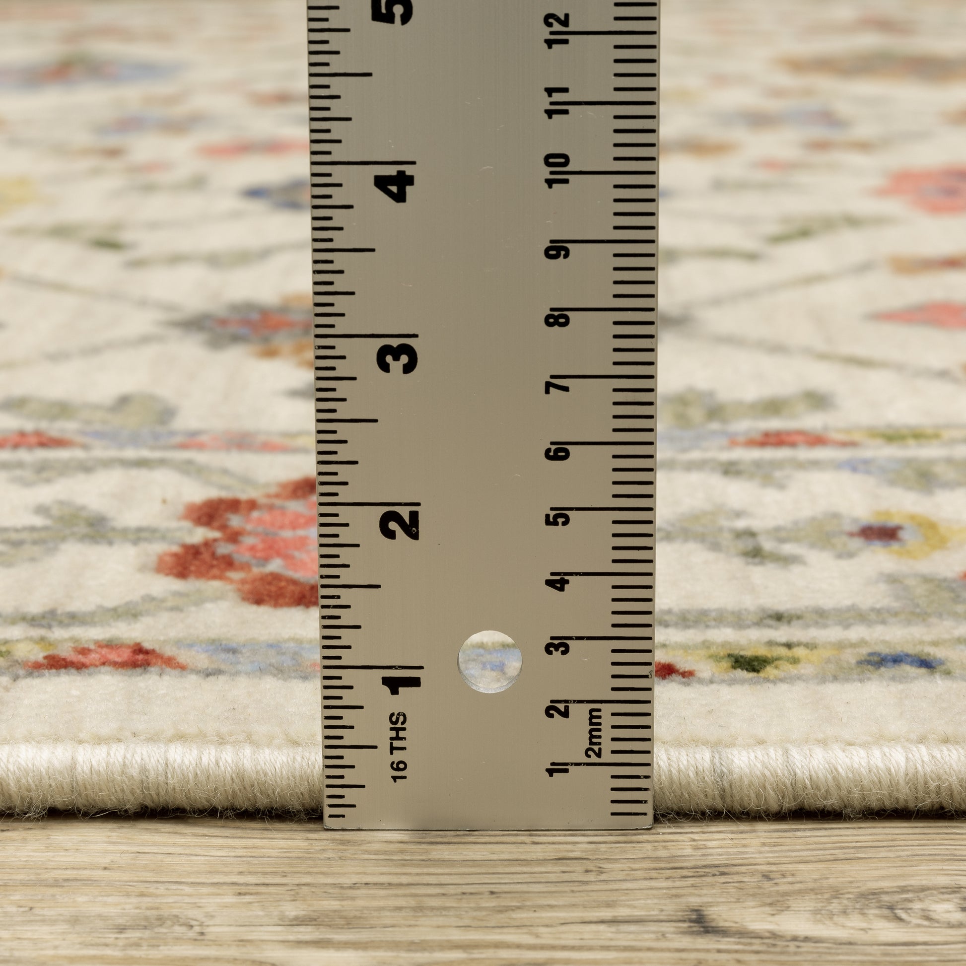 Lucca Oriental Ivory/ Multi Cut Pile Rug