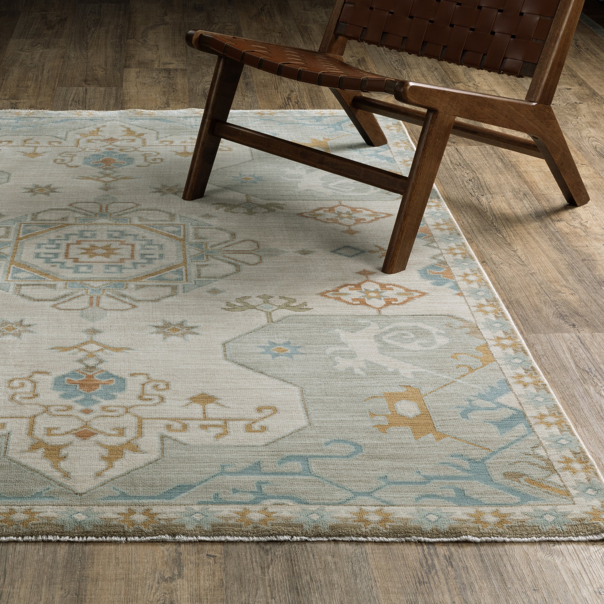 Maeve Medallion Beige/ Grey Southwest/Lodge Cut Pile Rug