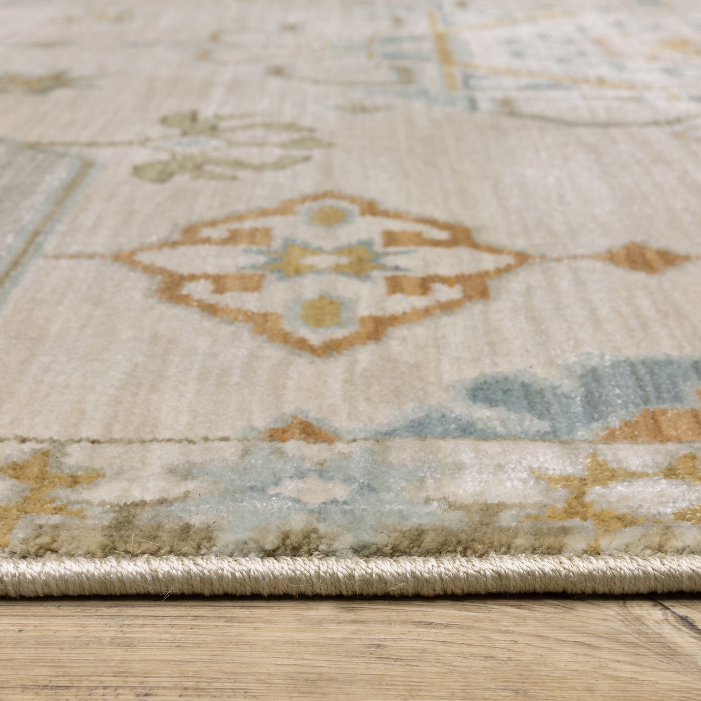 Maeve Medallion Beige/ Grey Southwest/Lodge Cut Pile Rug