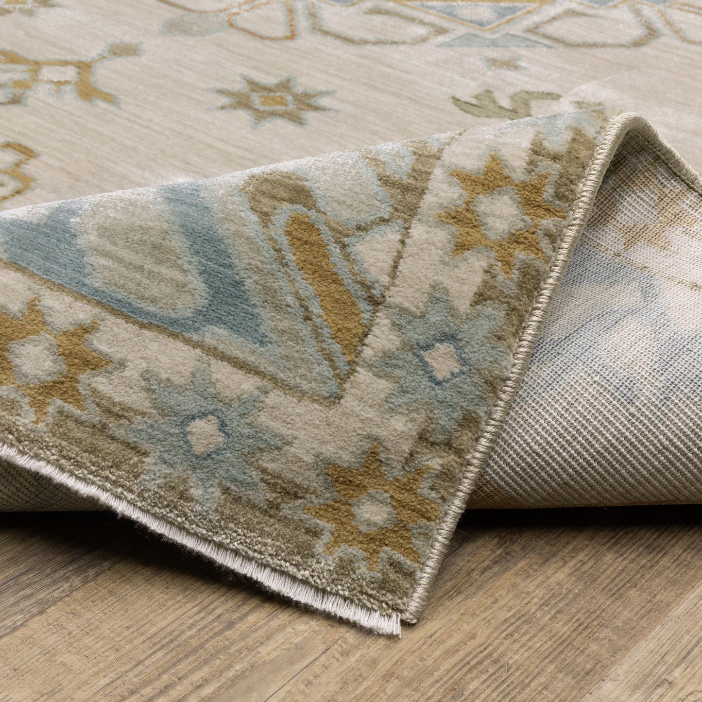 Maeve Medallion Beige/ Grey Southwest/Lodge Cut Pile Rug