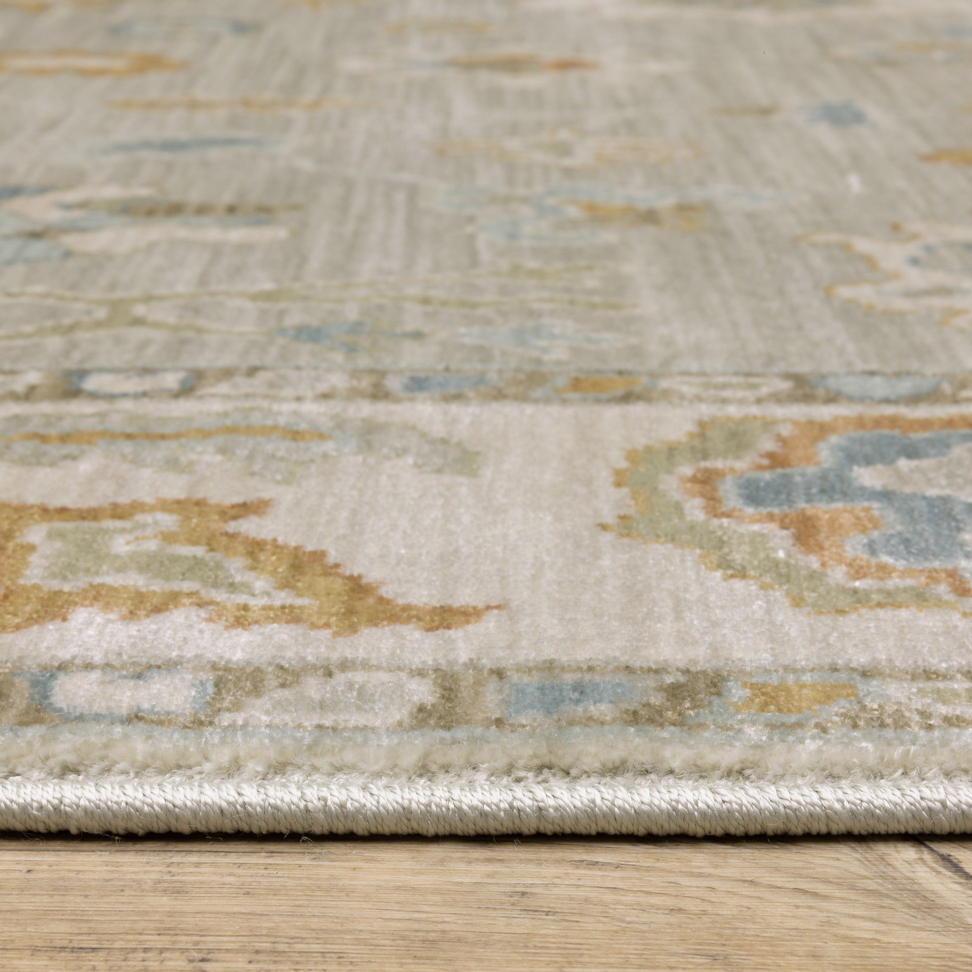 Maeve Oriental Grey/ Blue Distressed Cut Pile Rug