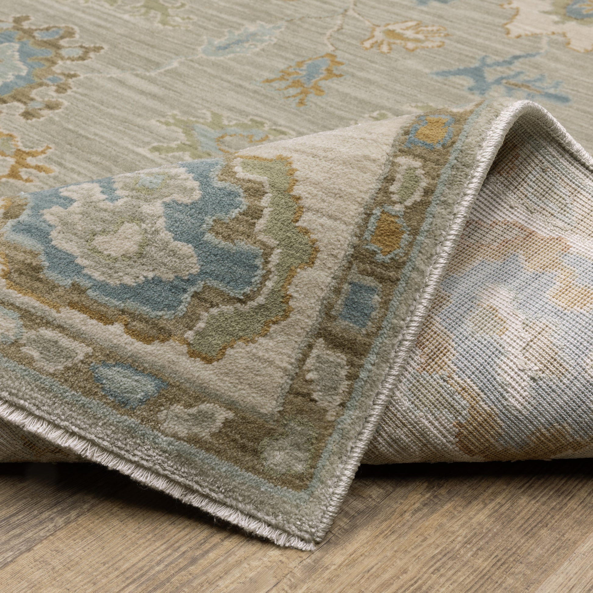 Maeve Oriental Grey/ Blue Distressed Cut Pile Rug